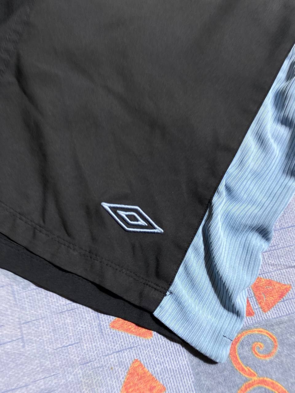 Umbro Vintage Umbro Shorts Size US 33 - 11 Thumbnail