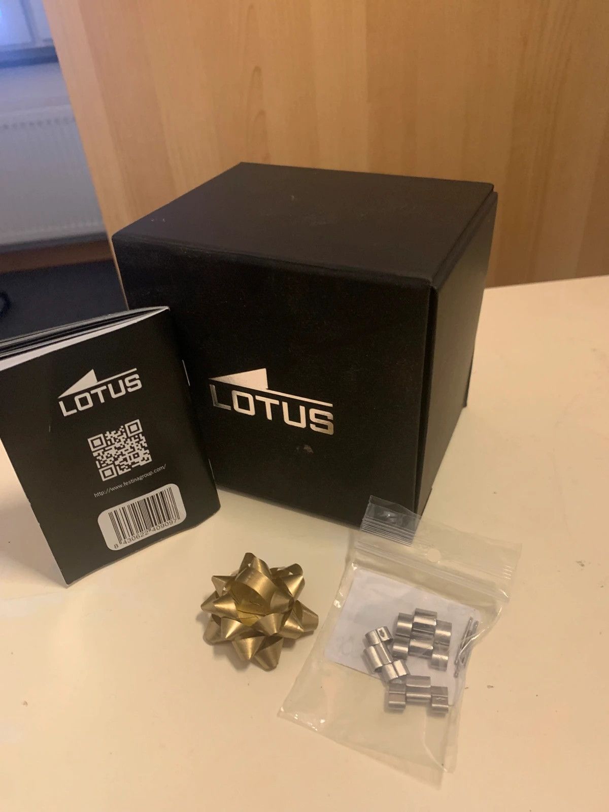 Other Horloge Lotus Size ONE SIZE - 3 Thumbnail