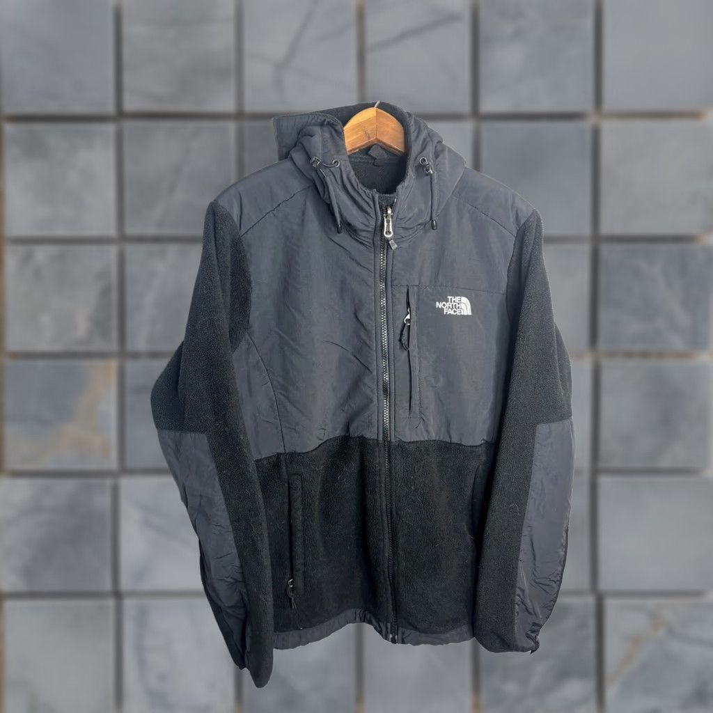 The North Face The North Face Denali Jacket Hoodie Regular Black 5990 Women's M Full Zip Fleece Logo Embroidered Mid-Length Jacket Size M / US 6-8 / IT 42-44 - 1 Thumbnail