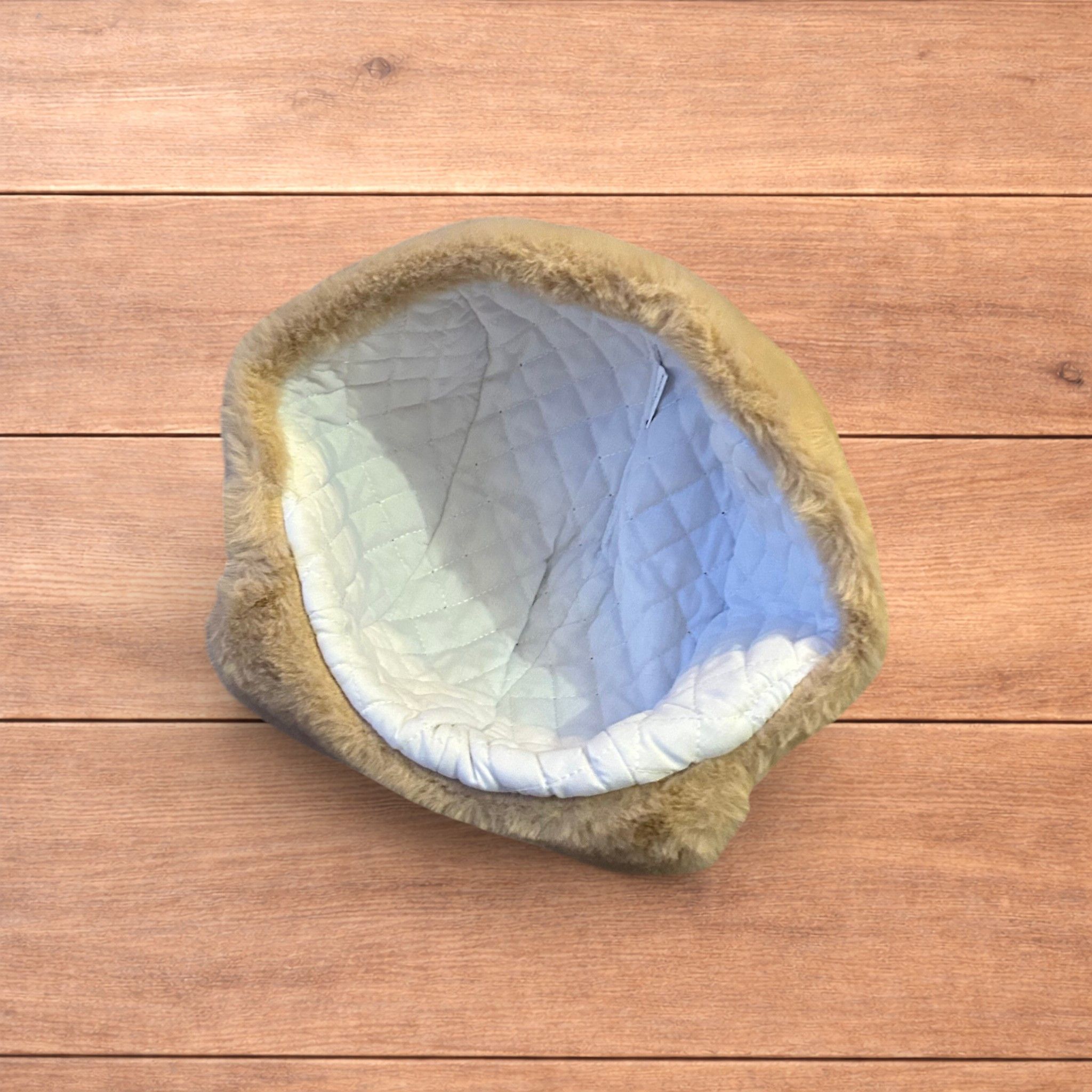 Japanese Brand Russian trapper ear flap hat in cream/beige colour way. Size ONE SIZE - 8 Thumbnail