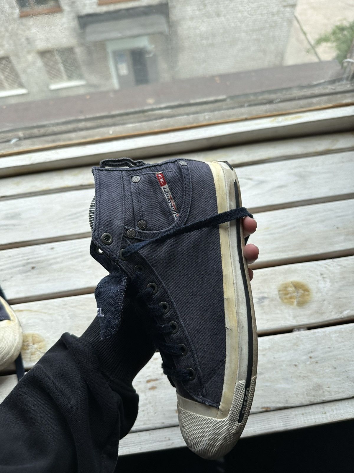 Diesel 🚨VNTG DIESEL DENIM JEANS RARE Y2K IF6WAS9 style DISTRESSED Size US 6 / EU 39 - 15 Thumbnail