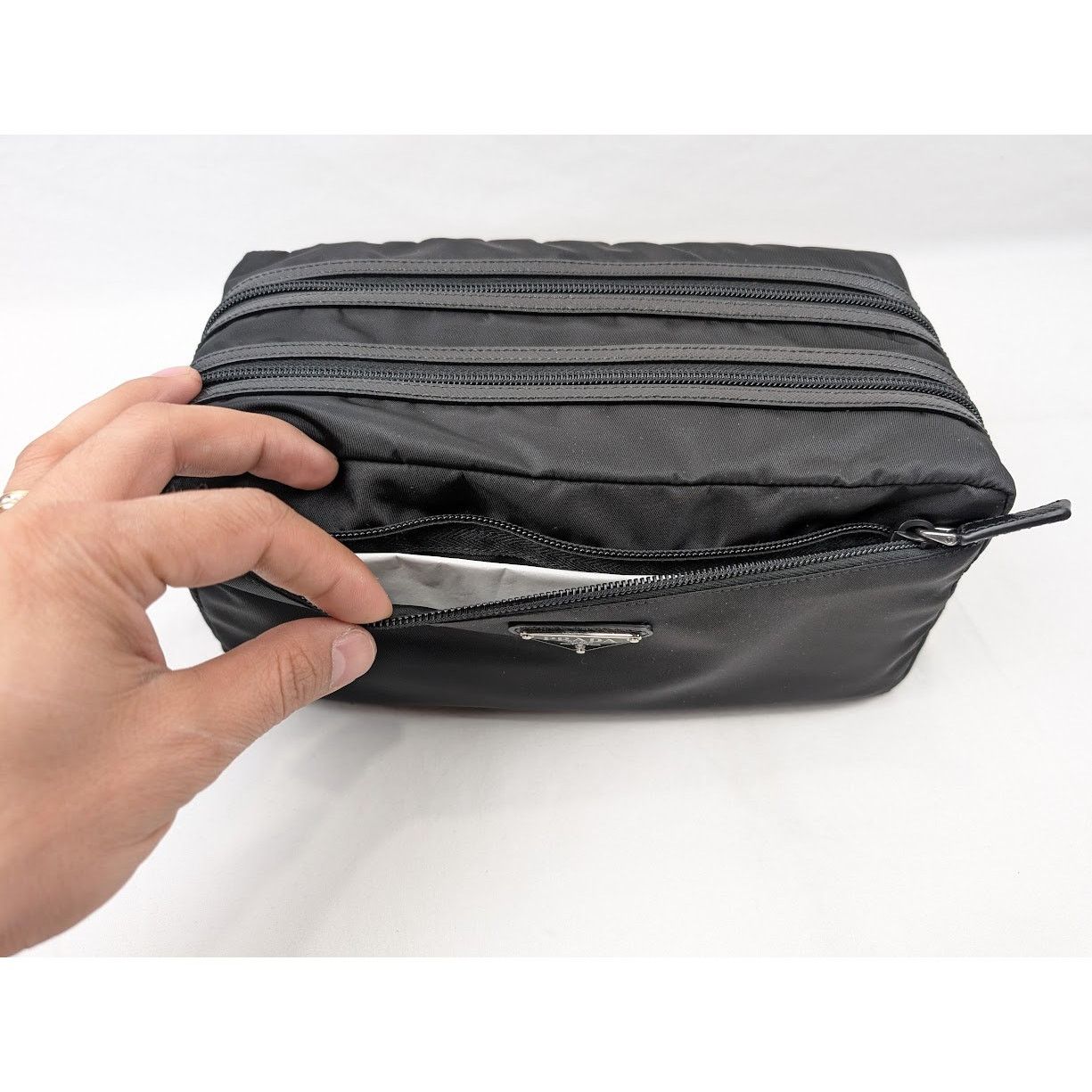 Prada o1rshd1 Size: OS / Tessuto Saffian Travel Pouch in Black Size ONE SIZE - 9 Thumbnail
