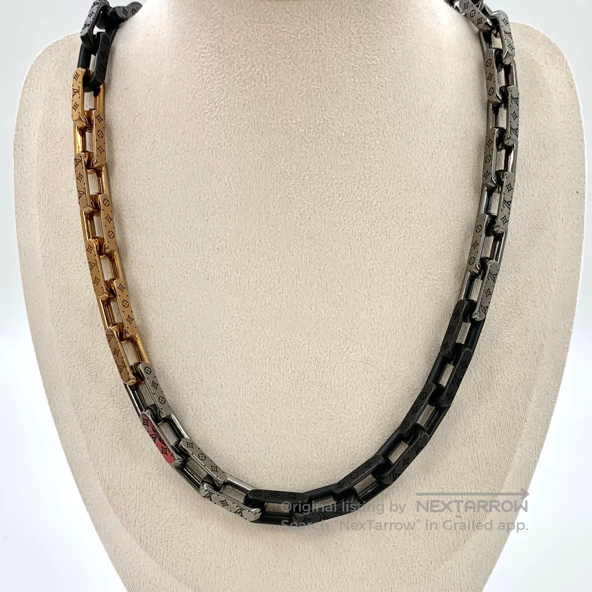 Louis Vuitton Louis Vuitton Color-Blocked Chain Logo Monogrammed Cut-Out Size ONE SIZE - 1 Thumbnail