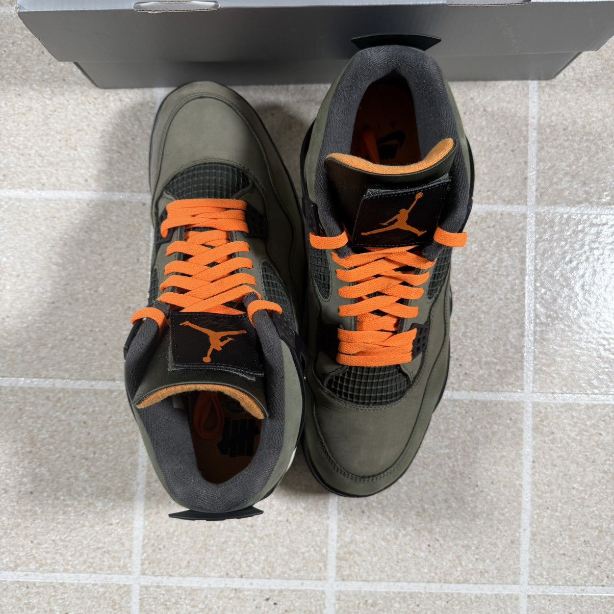 Jordan Brand Size 11.5 - Men's Undefeated x Air Jordan 4 Retro 2025 Size US 11.5 / EU 44-45 - 7 Thumbnail