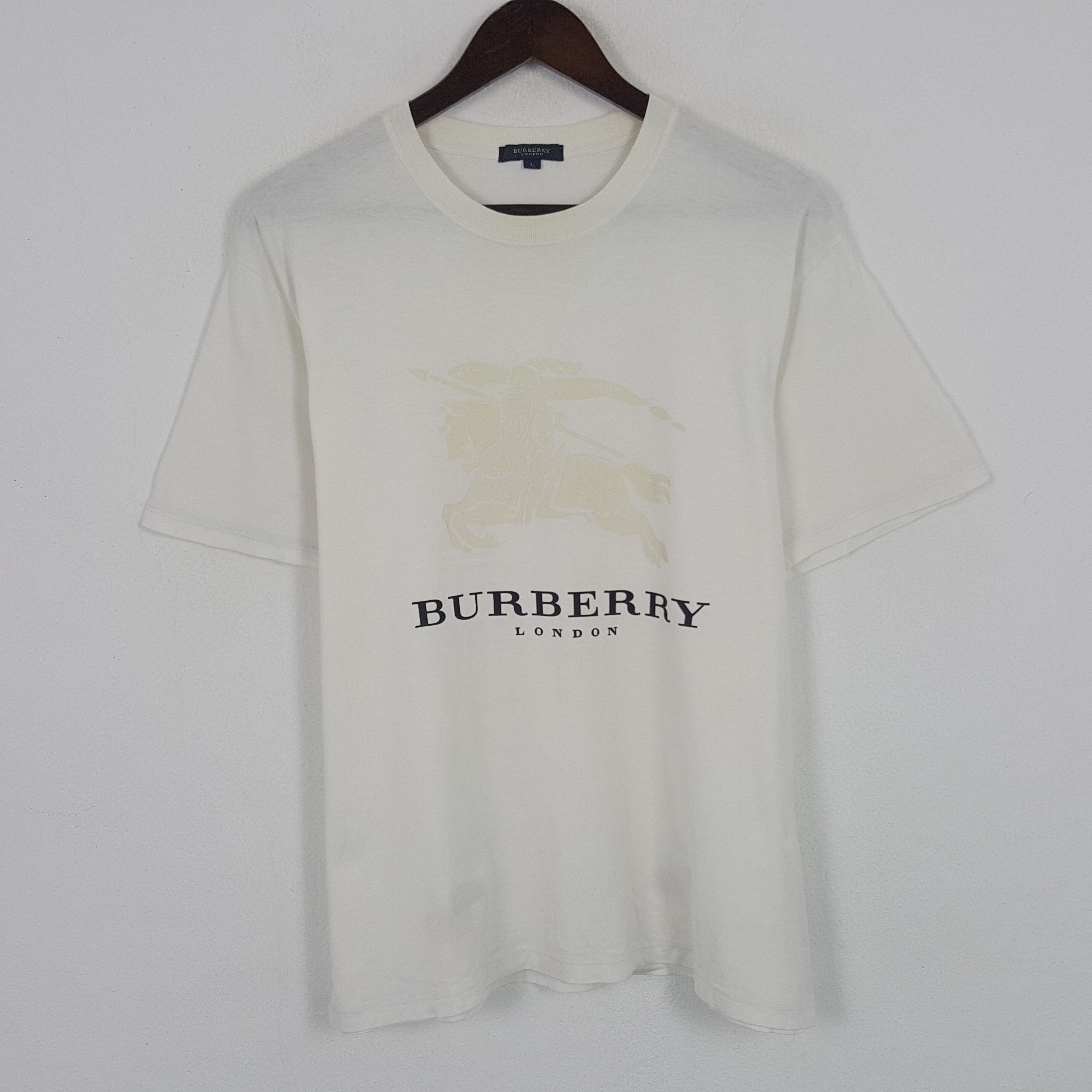 Burberry × Vintage Vintage Burberry London Custom Spell out Tshirt Size US L / EU 52-54 / 3 - 1 Thumbnail
