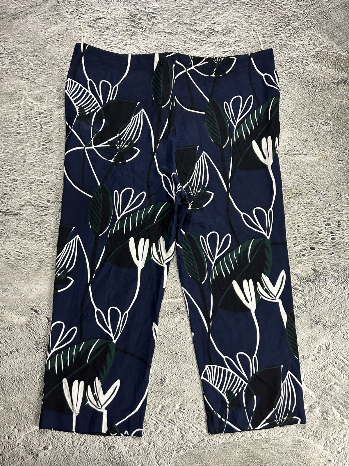 Marni Marni Summer Edition 2014 silk pants blue floral Size 28" / US 6 / IT 42 - 5 Thumbnail