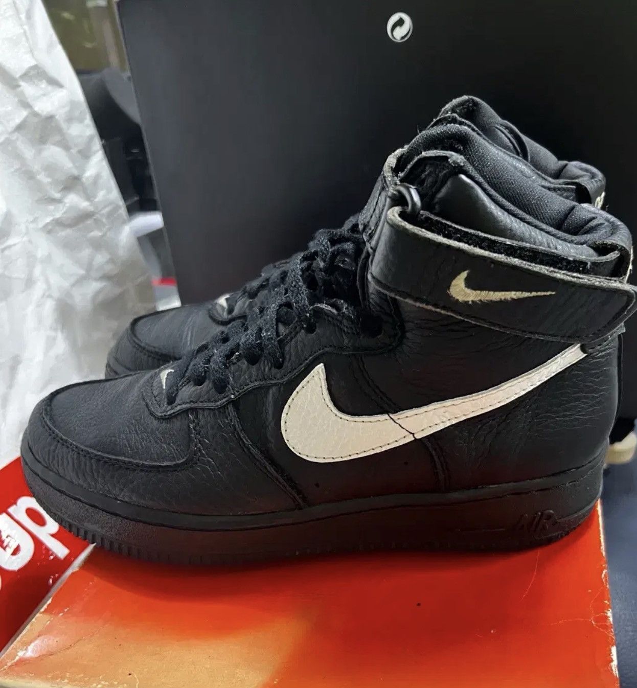 Nike 1995 Nike Air Force 1 High Nyc Size US 9.5 / EU 42-43 - 5 Thumbnail