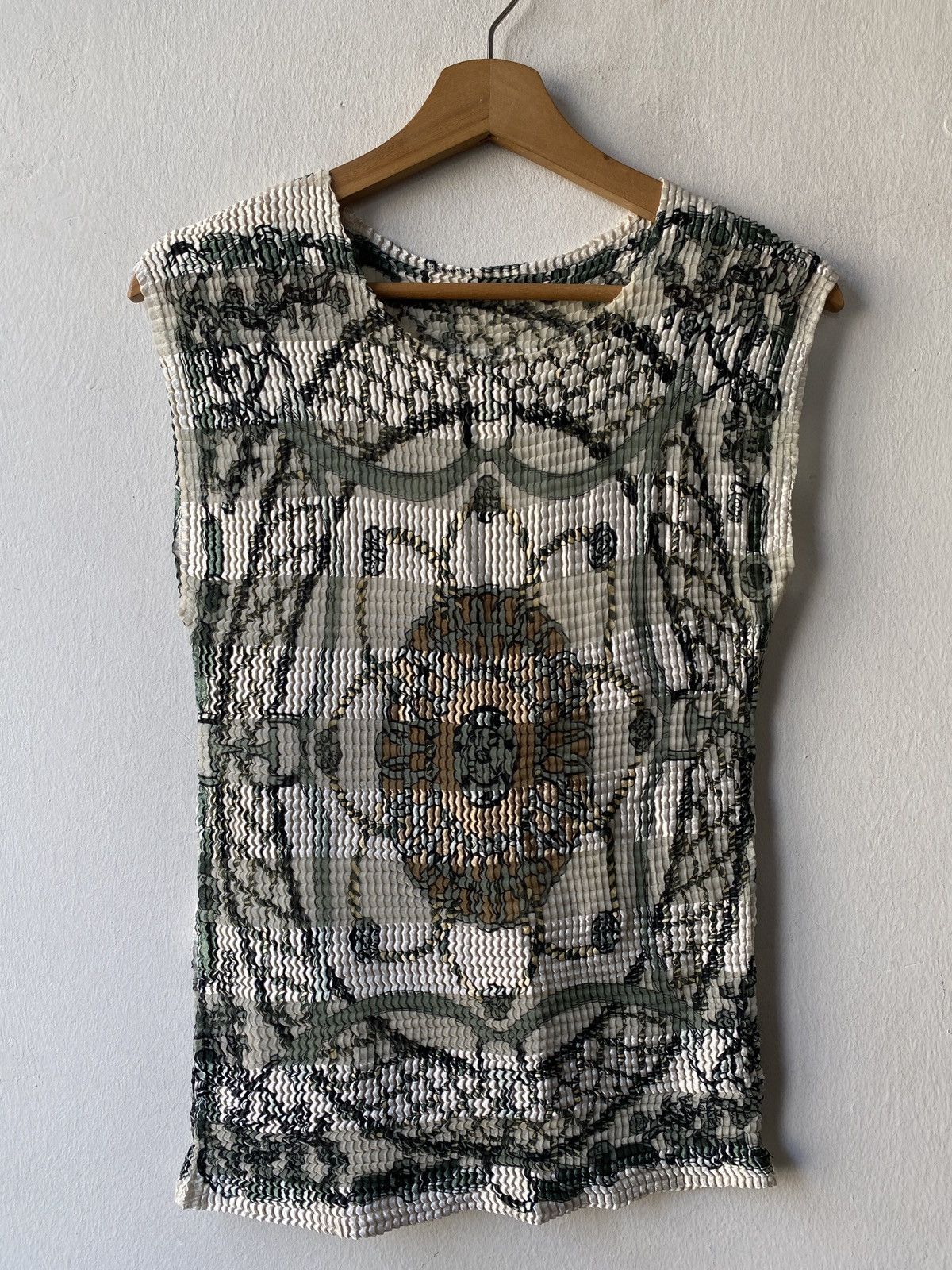 Japanese Brand × Vintage Calabaza Fujiki Japan Pleats Design Strechable Sleeveless Size US M / EU 48-50 / 2 - 3 Thumbnail