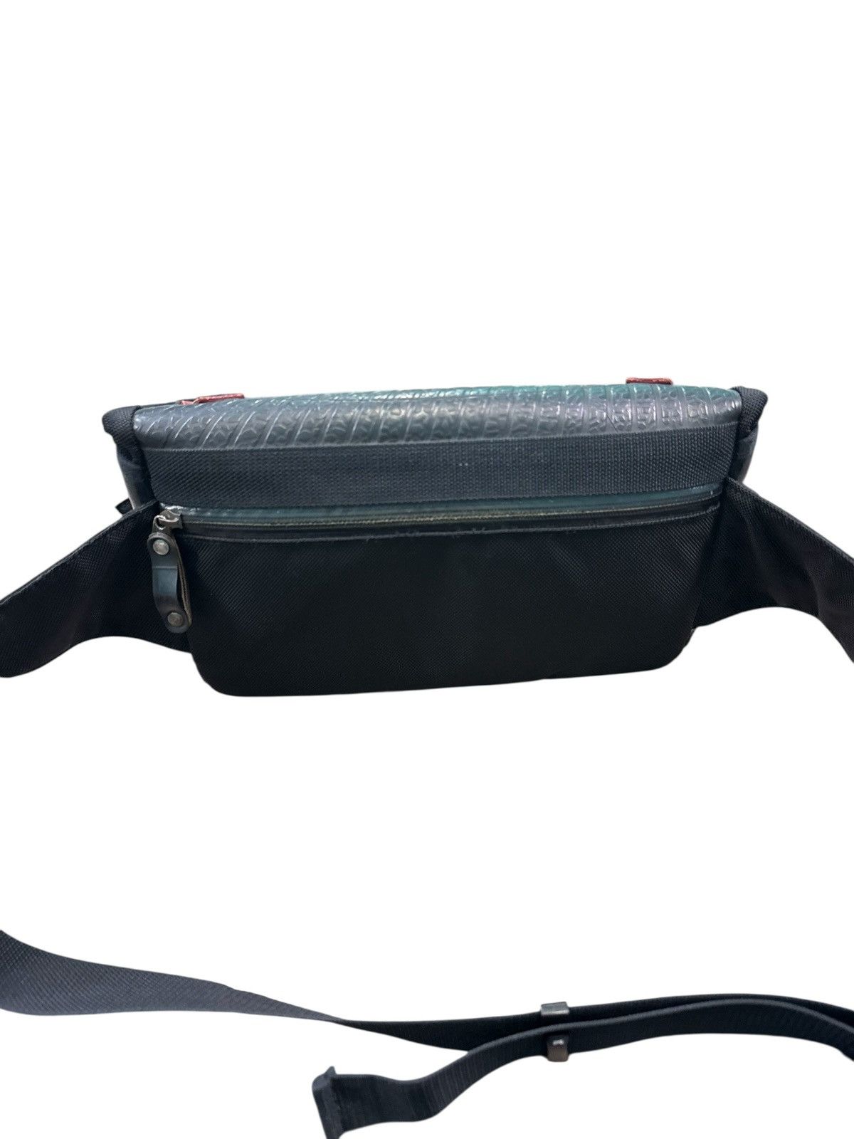 Japanese Brand SEAL HAND MADE JAPAN FROM TIRE TUBE WAIST BAG Size ONE SIZE - 10 Thumbnail