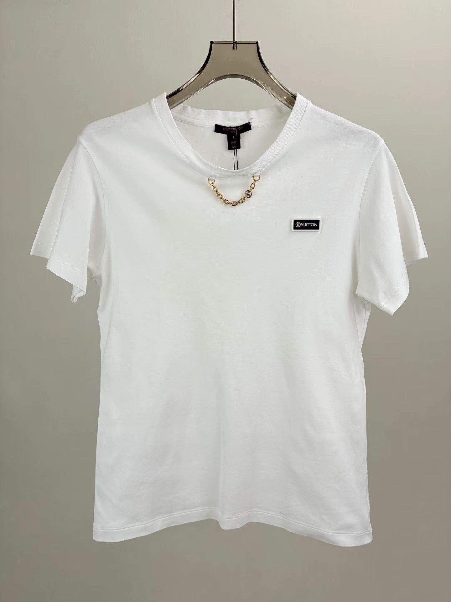 Louis Vuitton LOUIS VUITTON LV Chain Slogan White Short Sleeve Size US L / EU 52-54 / 3 - 1 Thumbnail