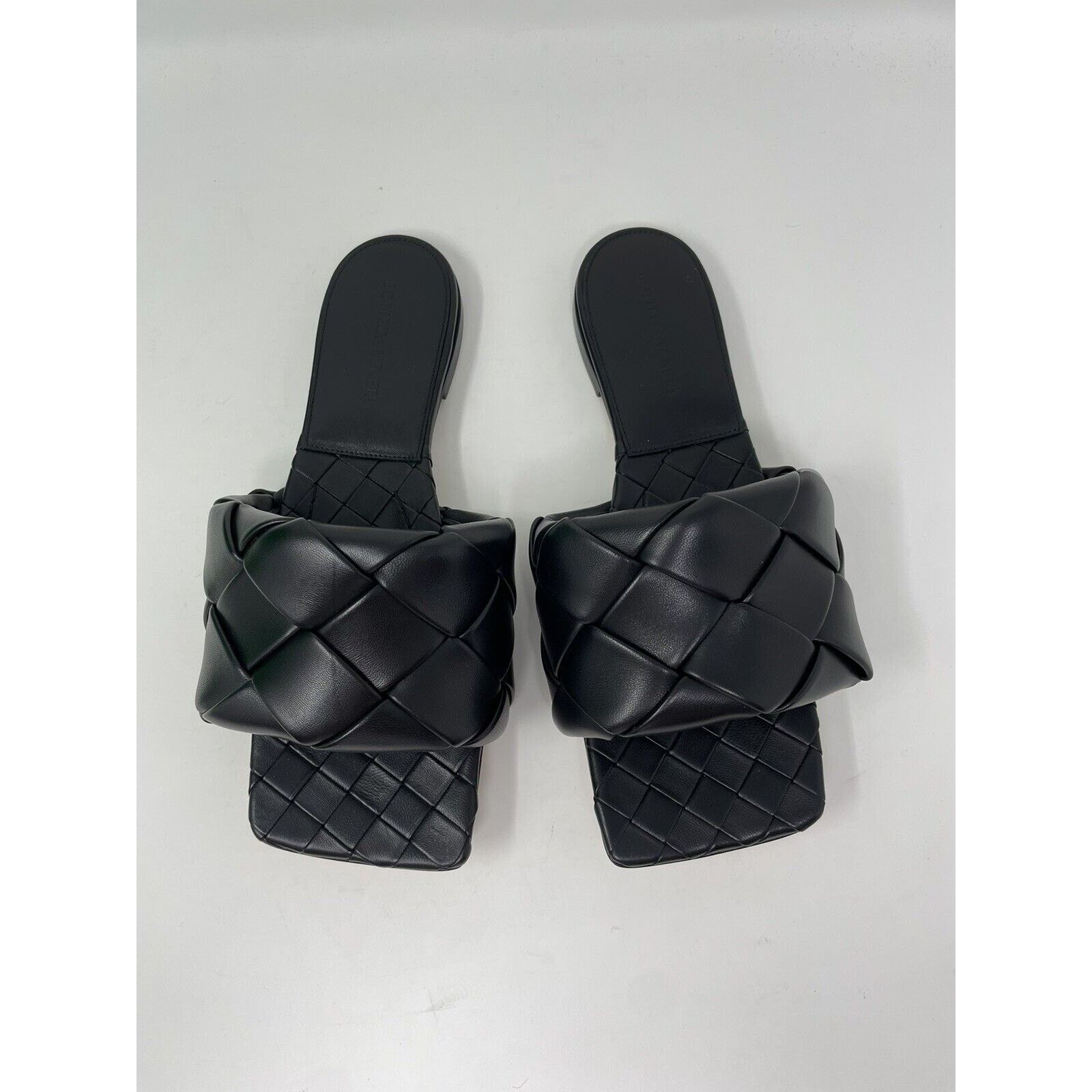 Bottega Veneta Bottega Veneta Flat Puffy Lido 38.5 Size US 8.5 / IT 38.5 - 6 Thumbnail