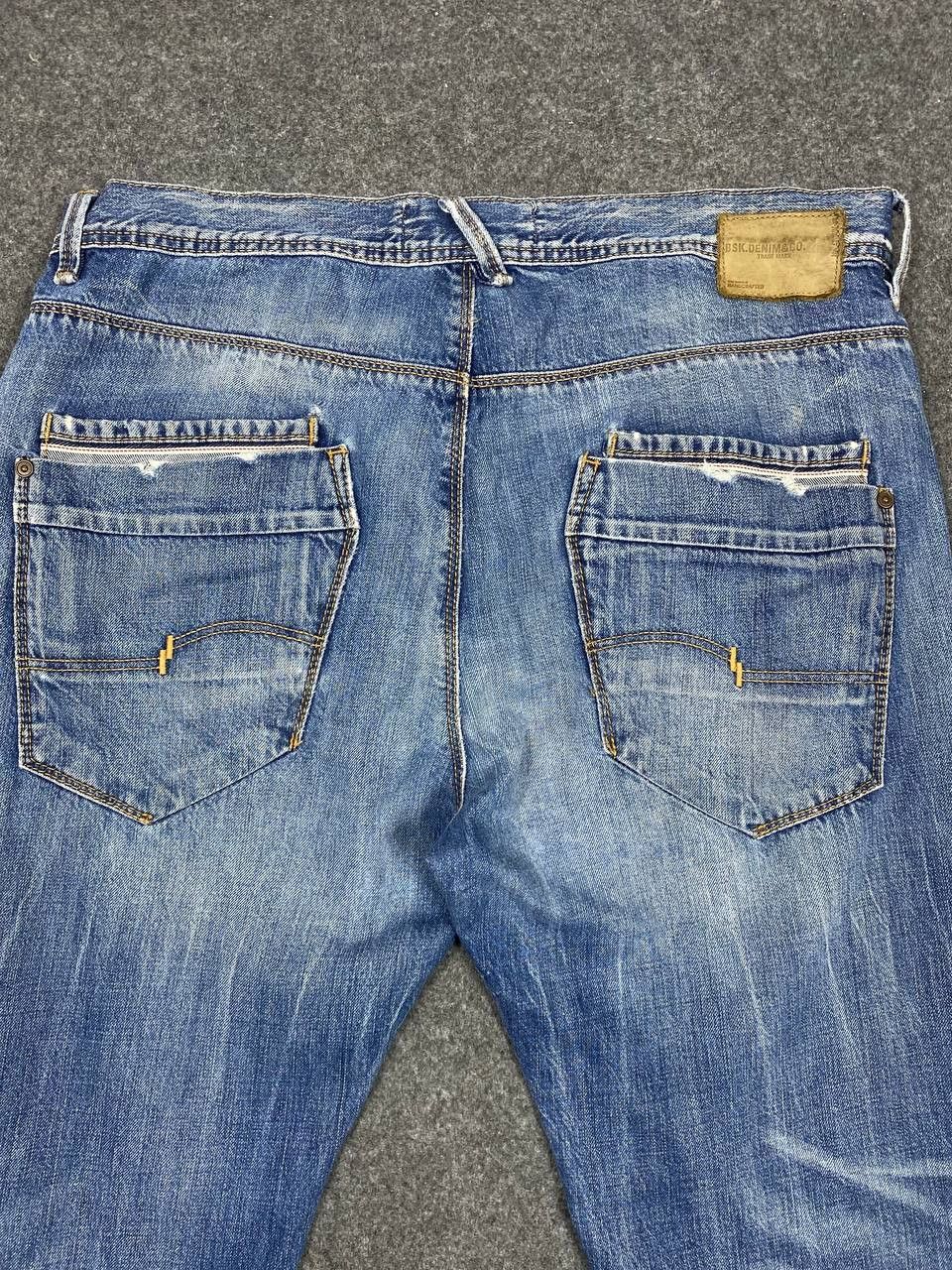 Bershka bershka distressed denim selvedgeon pocket nice design Size US 38 / EU 54 - 3 Thumbnail