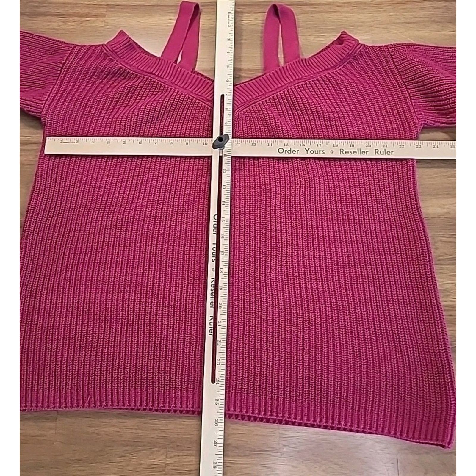Torrid Torrid Plus 1X Maroon Cold Shoulder Knit Sweater Soft Cozy Size XL / US 12-14 / IT 48-50 - 4 Thumbnail