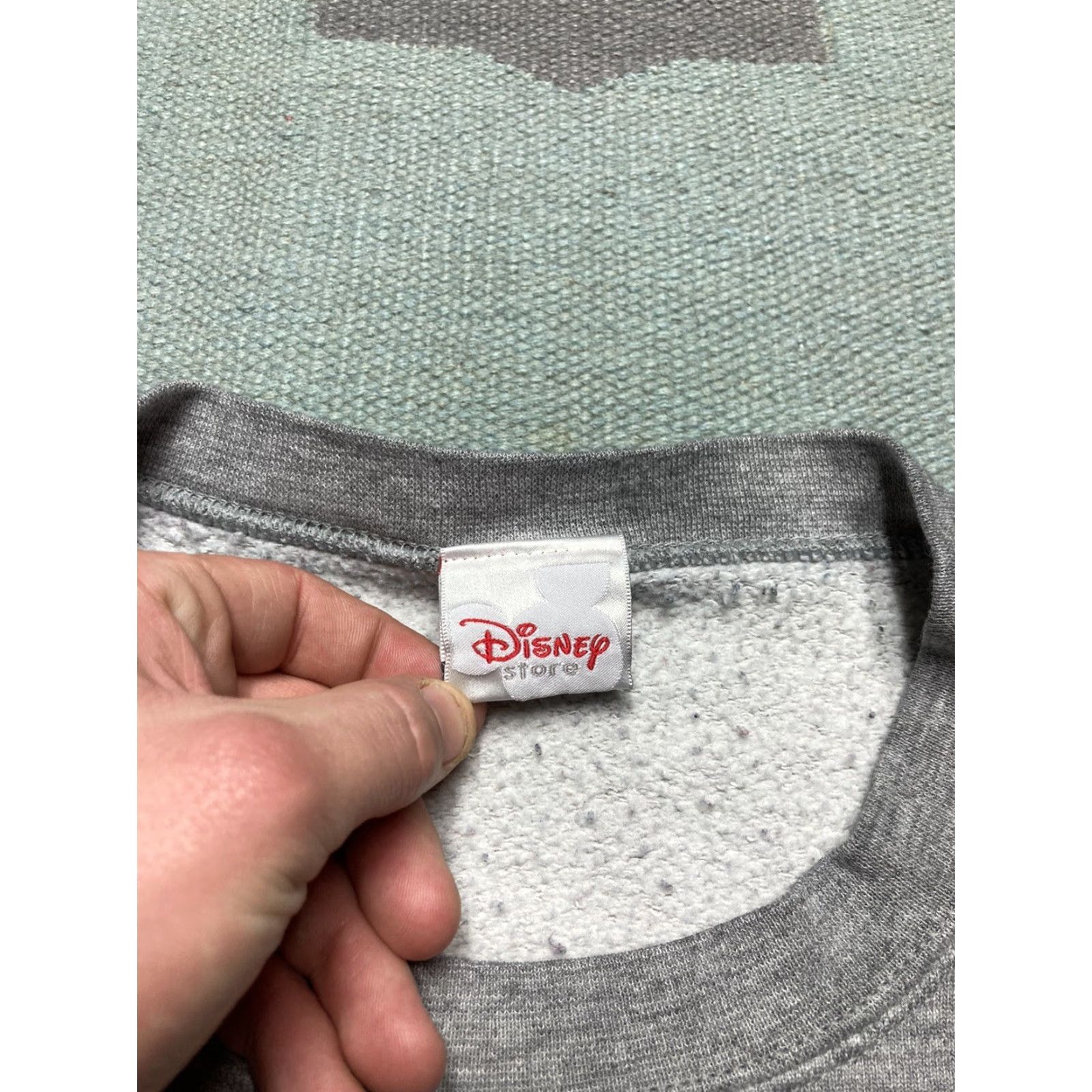 Disney VINTAGE Winnie the Pooh Disney cartoon crewneck sweatshirt 2XL Men Gray Pullover Sweatshirt Size US XXL / EU 58 / 5 - 5 Thumbnail