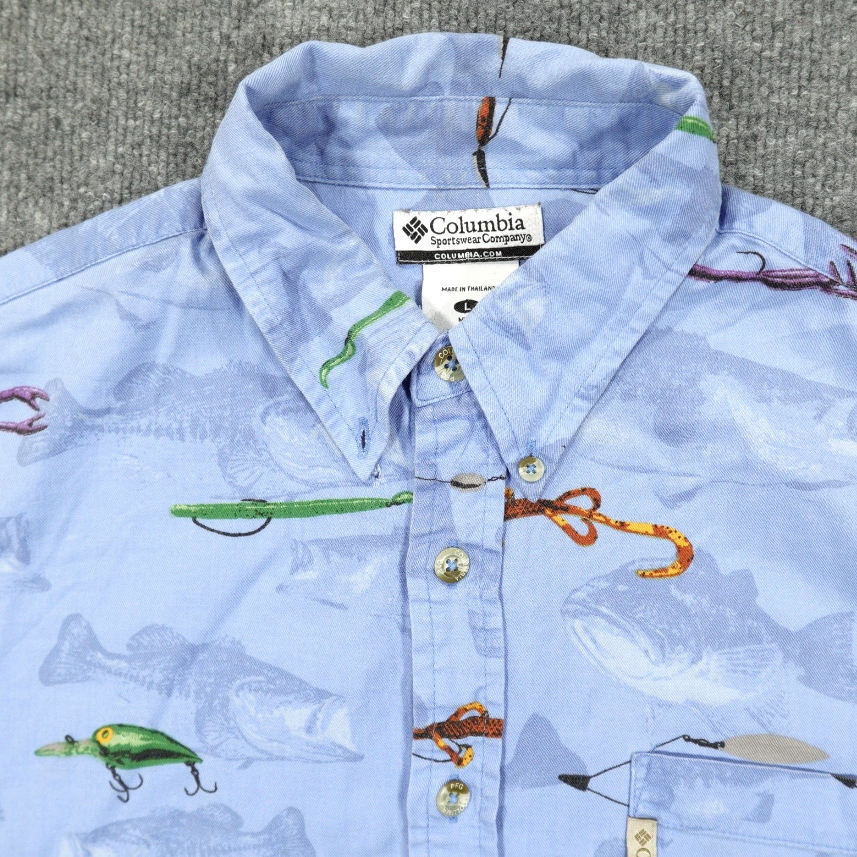 Vintage Columbia Shirt Mens Large Blue Short Sleeve Button Down Fishing Lure Pattern Size US L / EU 52-54 / 3 - 3 Thumbnail