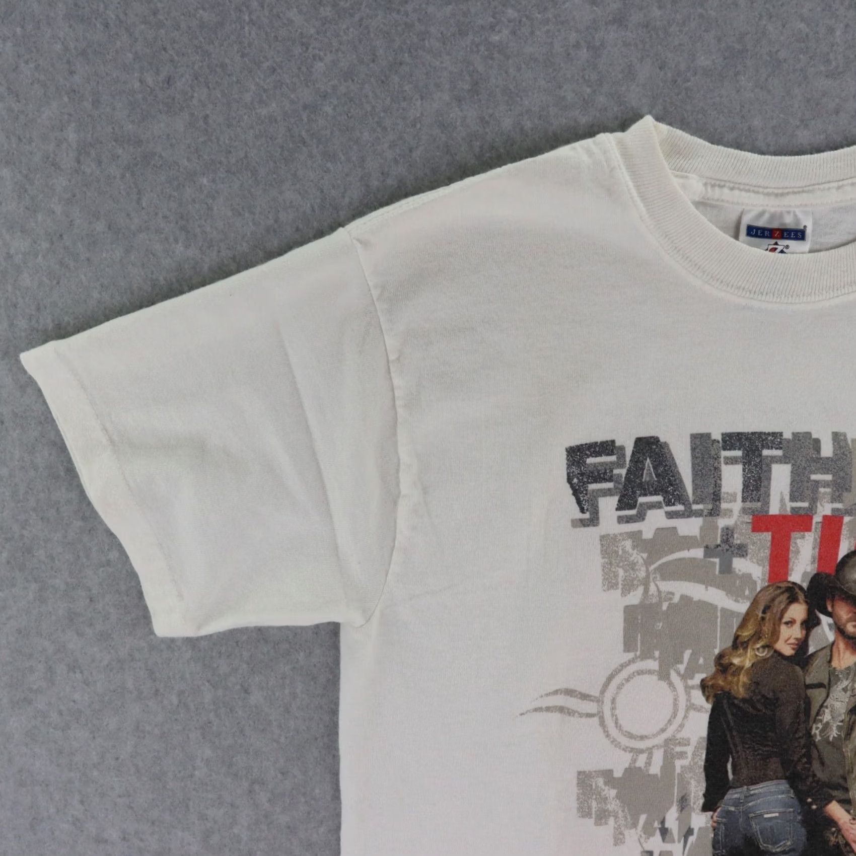 Vintage TIM McGRAW & FAITH HILL SOUL 2 SOUL 2006 TOUR T-Shirt Size Small Size US S / EU 44-46 / 1 - 5 Thumbnail