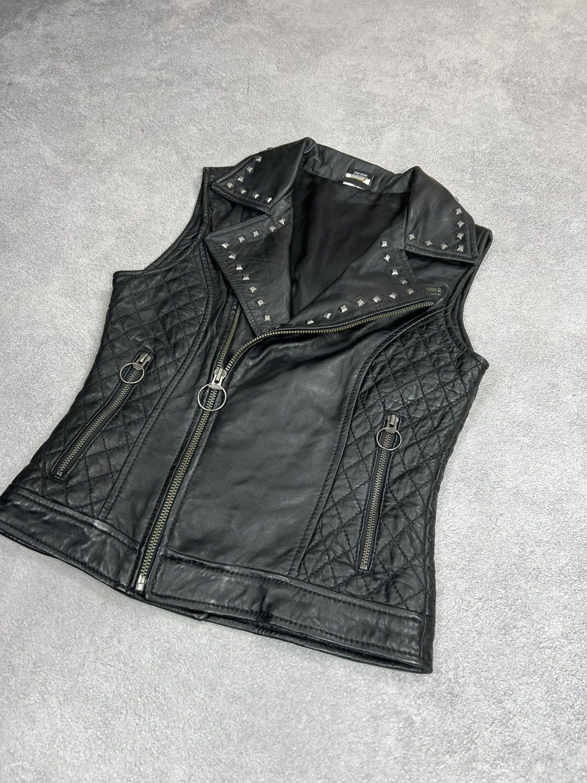 Japanese Brand VTG LEATHER BIKER MARLBORO STYLE YOHJI TYPE VESTS Size US M / EU 48-50 / 2 - 2 Thumbnail