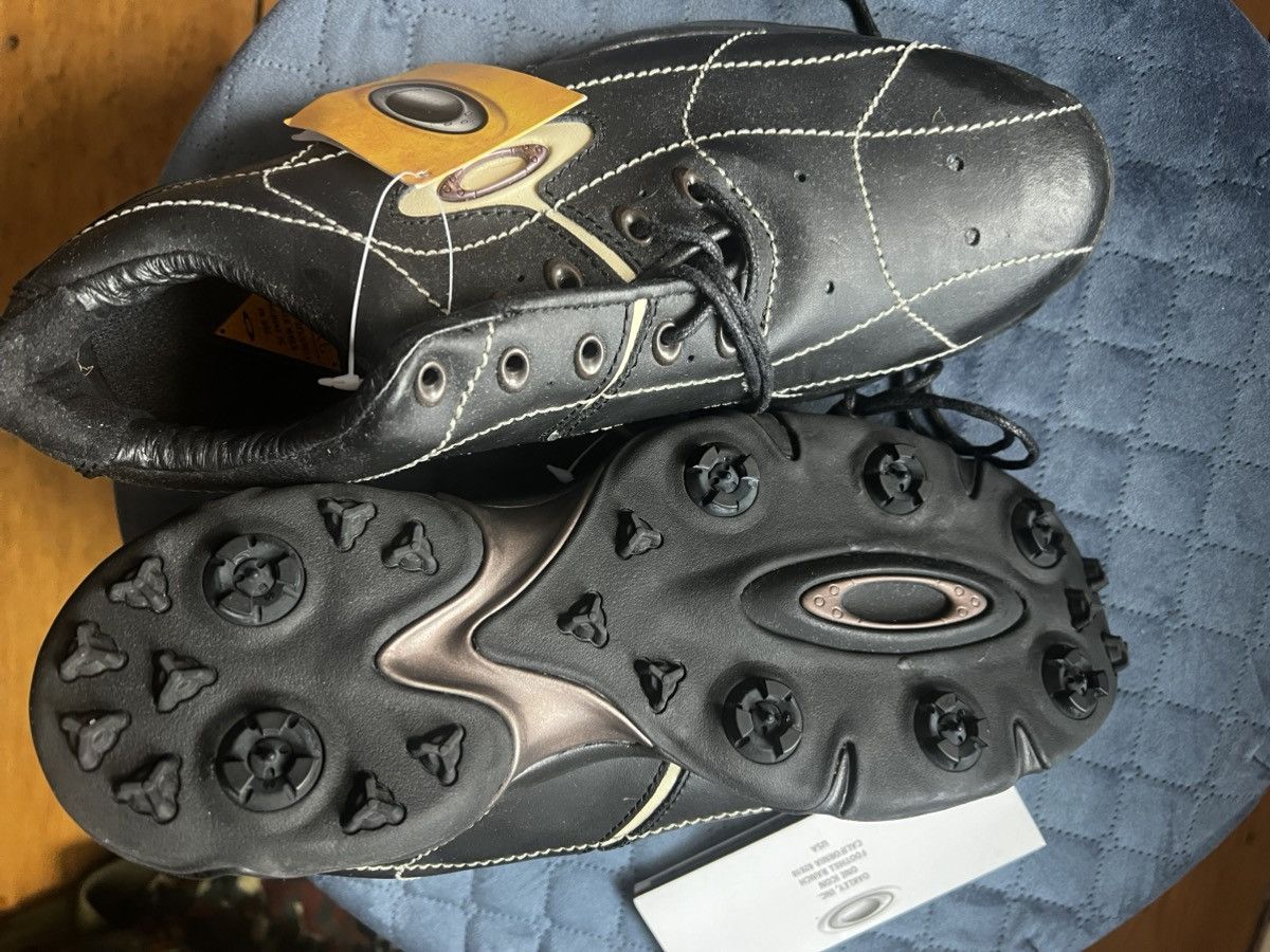 Oakley Oakley Bow Tye 2001 golf shoe new leather Size US 10 / EU 43 - 4 Thumbnail