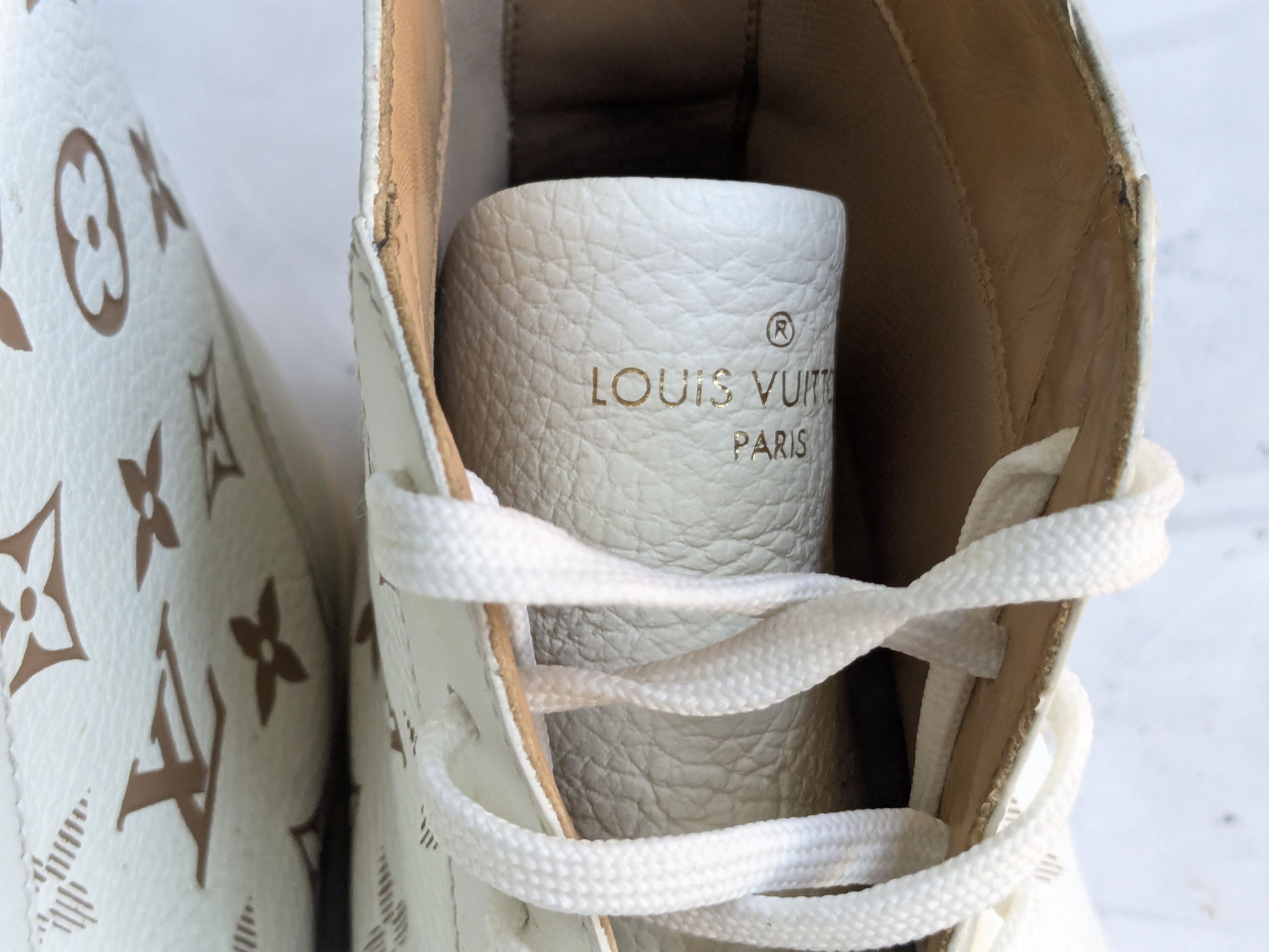 Louis Vuitton Louis Vuitton Sneakers White 10 Monogram Logo High Tops Size US 10 / EU 43 - 3 Thumbnail