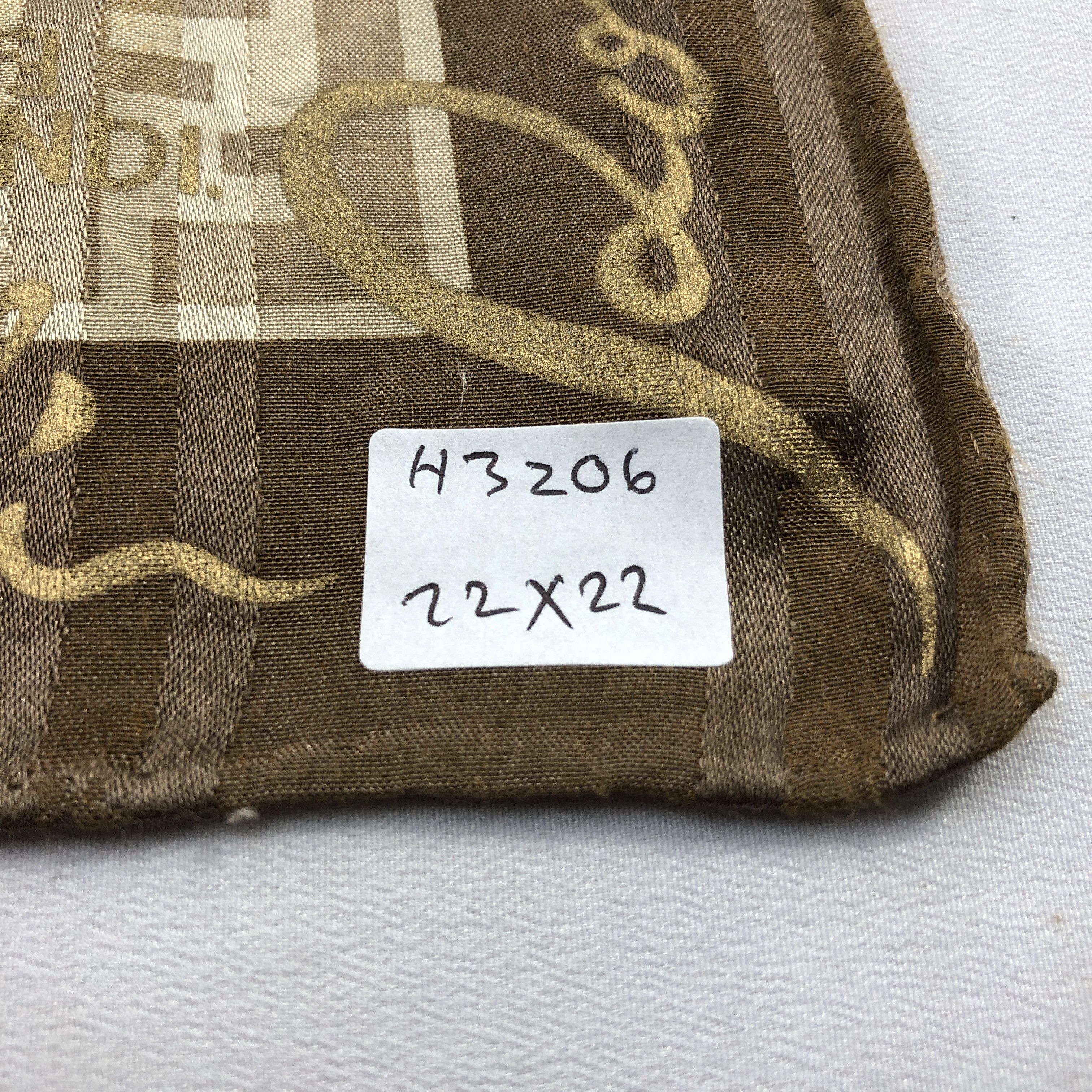 Japanese Brand Fendi Monogram FF Handkerchief Neckerchief Bandana H3206 Size ONE SIZE - 6 Thumbnail