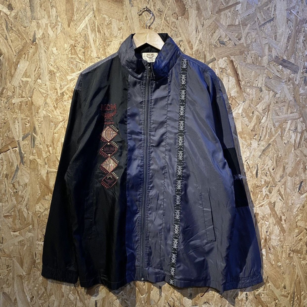Vintage Embroidery Big Logo MCM Legere Windbreaker Jacket