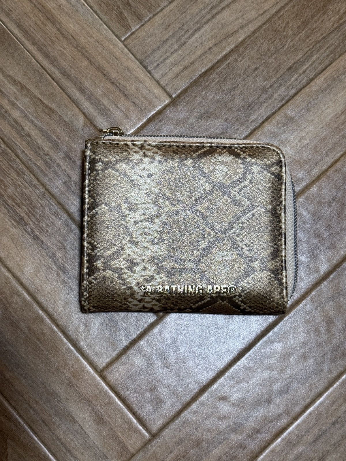 Bape A Bathing Ape BAPE Snake Leather Wallet Zip Around Size ONE SIZE - 3 Thumbnail
