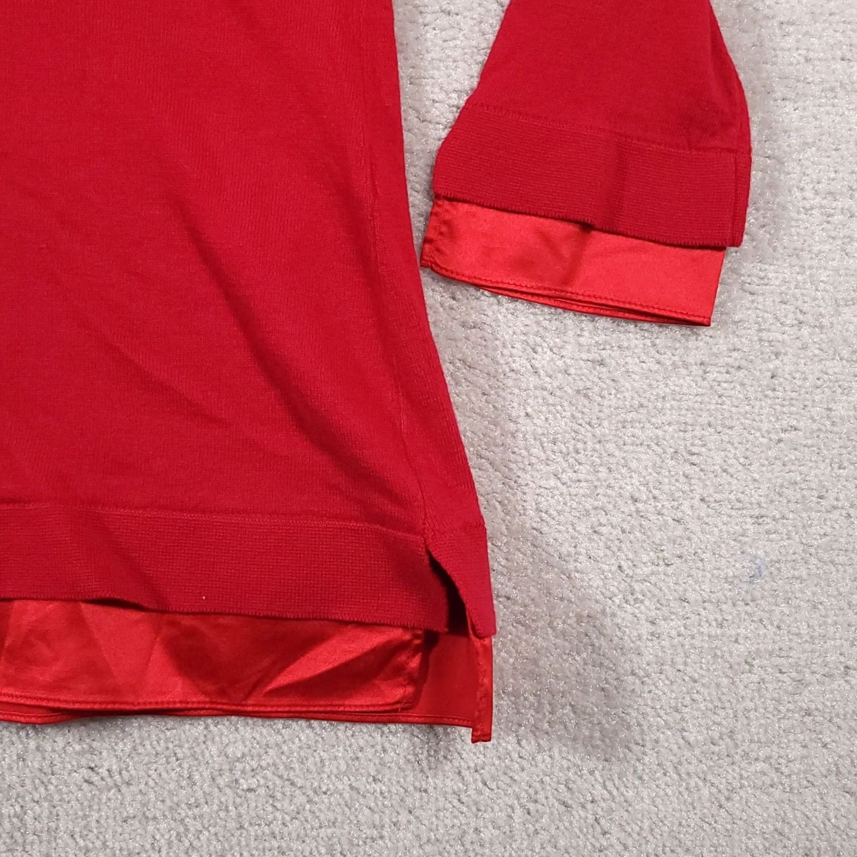 Vintage Chico's Sweater Women's XS Red 3/4 Sleeve V-Neck Pullover Knit Solid Slit Sleeve Casual, Business, Travel, Formal Mens Womens Boys Girls Size XS / US 0-2 / IT 36-38 - 5 Thumbnail