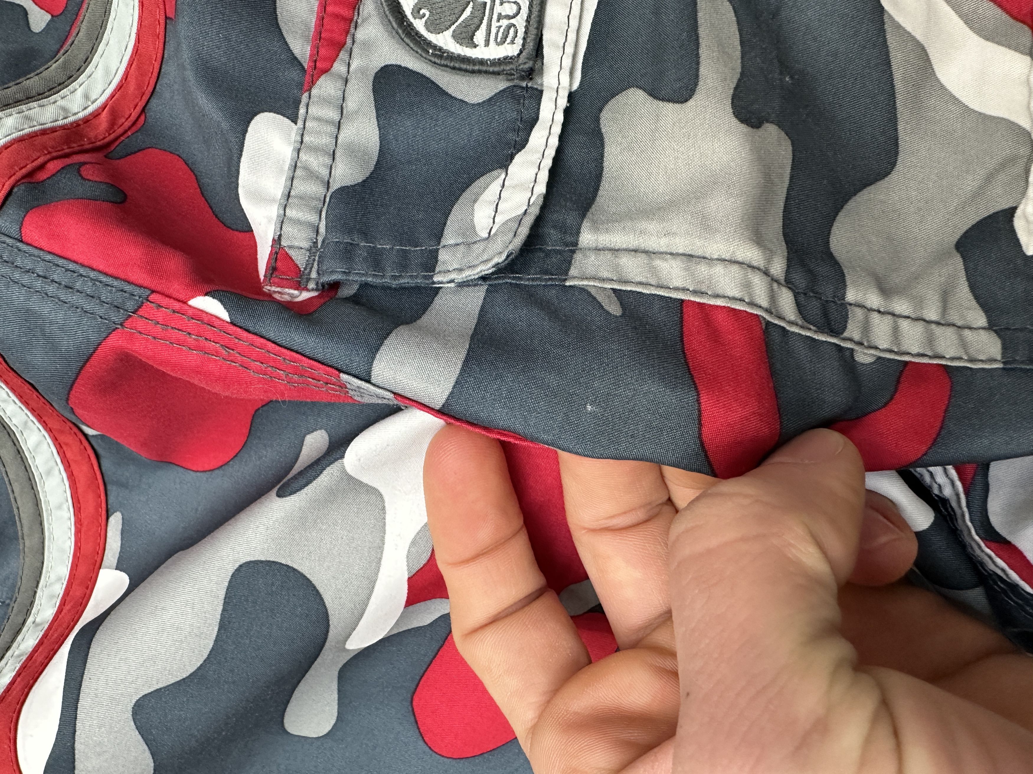 Sundek Sundek 31 Camouflage Beach Shorts Trunks BathSuit Size 31 S Size US 31 - 5 Thumbnail