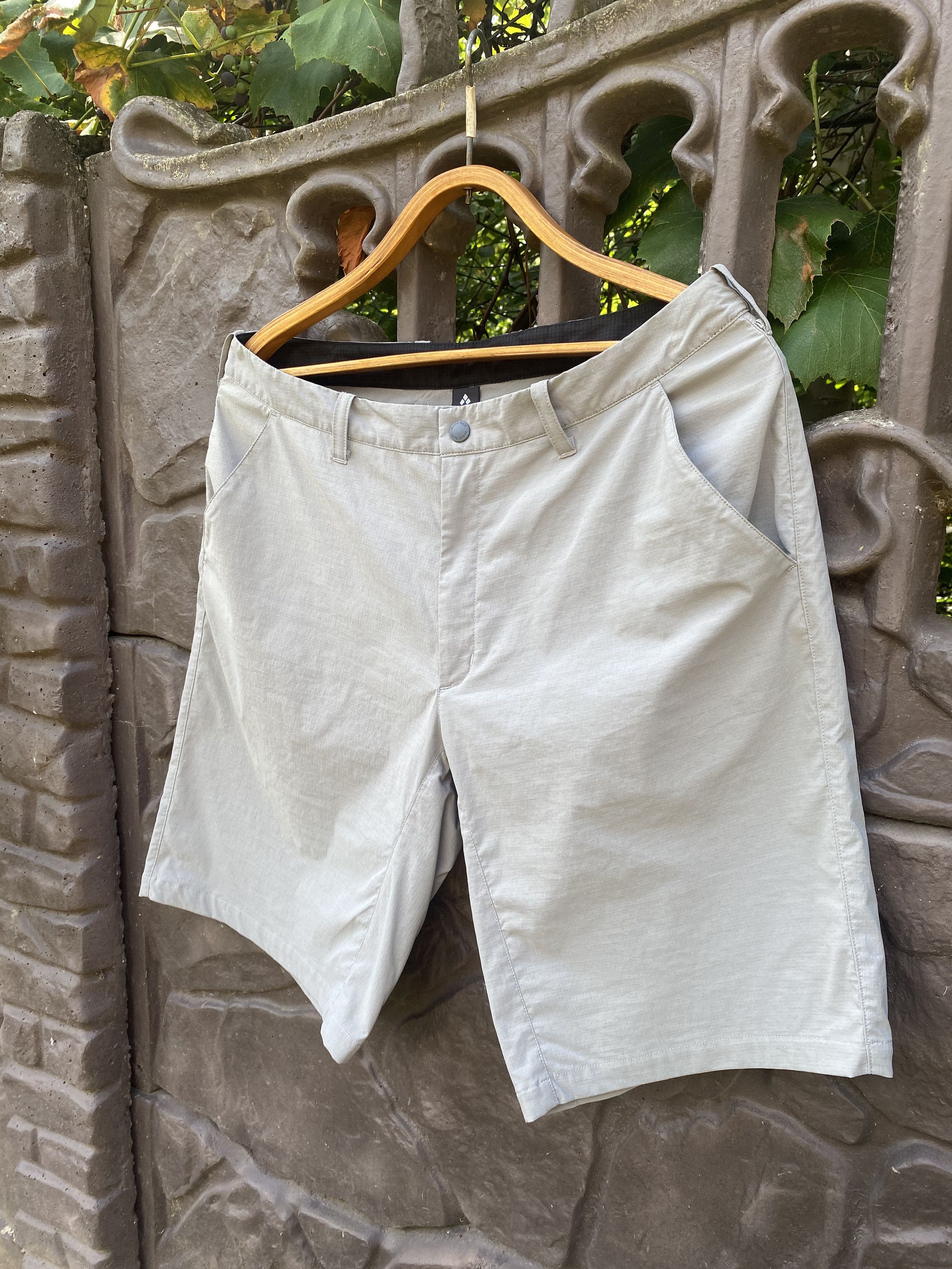 Montbell × Vintage Vintage Montbell Men's Tan Shorts Size US 34 / EU 50 - 3 Thumbnail