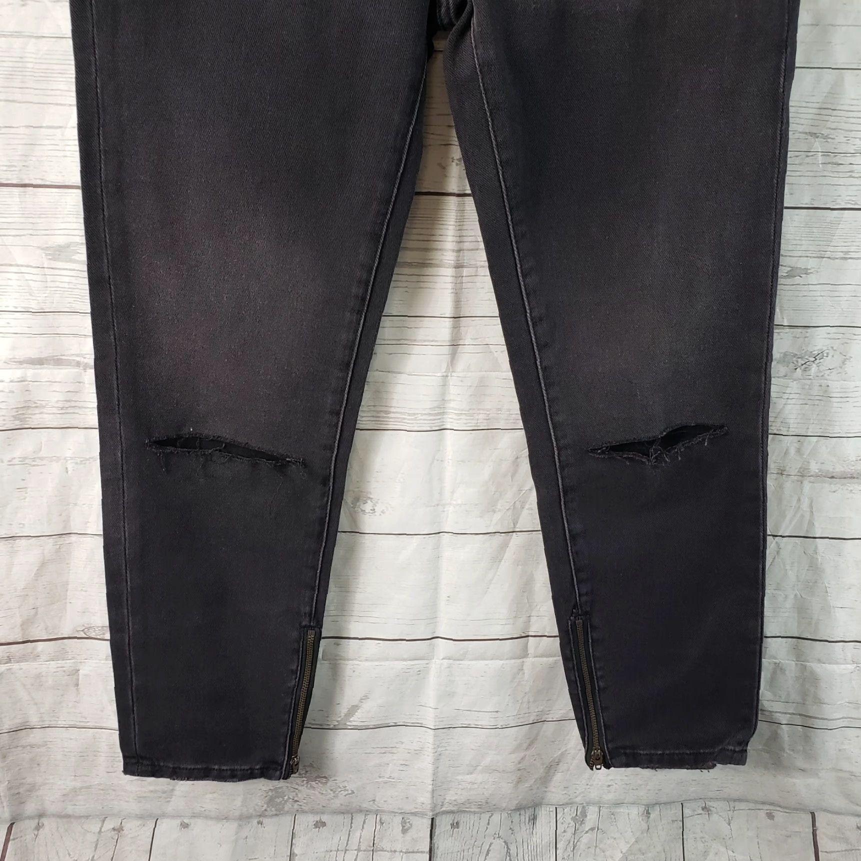 Vintage One Teaspoon Womens Cropped Jeans Sz 25 Black Distressed Ankle Zip Jeans Women 25 Black Distressed Ankle Zip Size 42" / US 20 - 3 Thumbnail