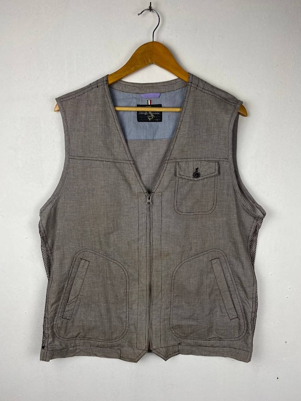 japanese brand checkered vest nice design
