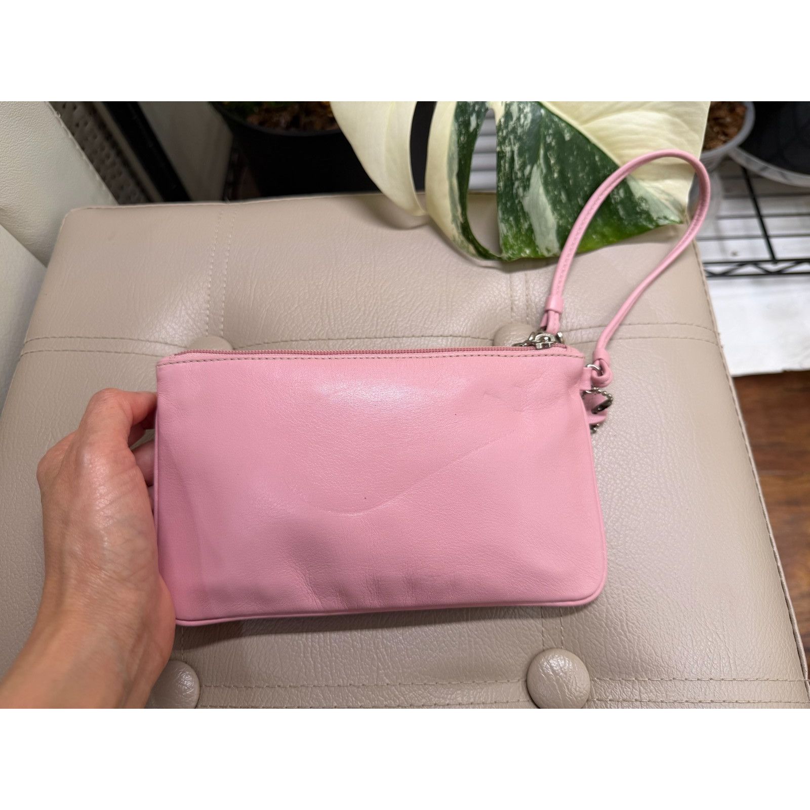 Coach Vintage Coach Purse, Barbie Pink Wristlet Clutch, Very Good Size ONE SIZE - 3 Thumbnail