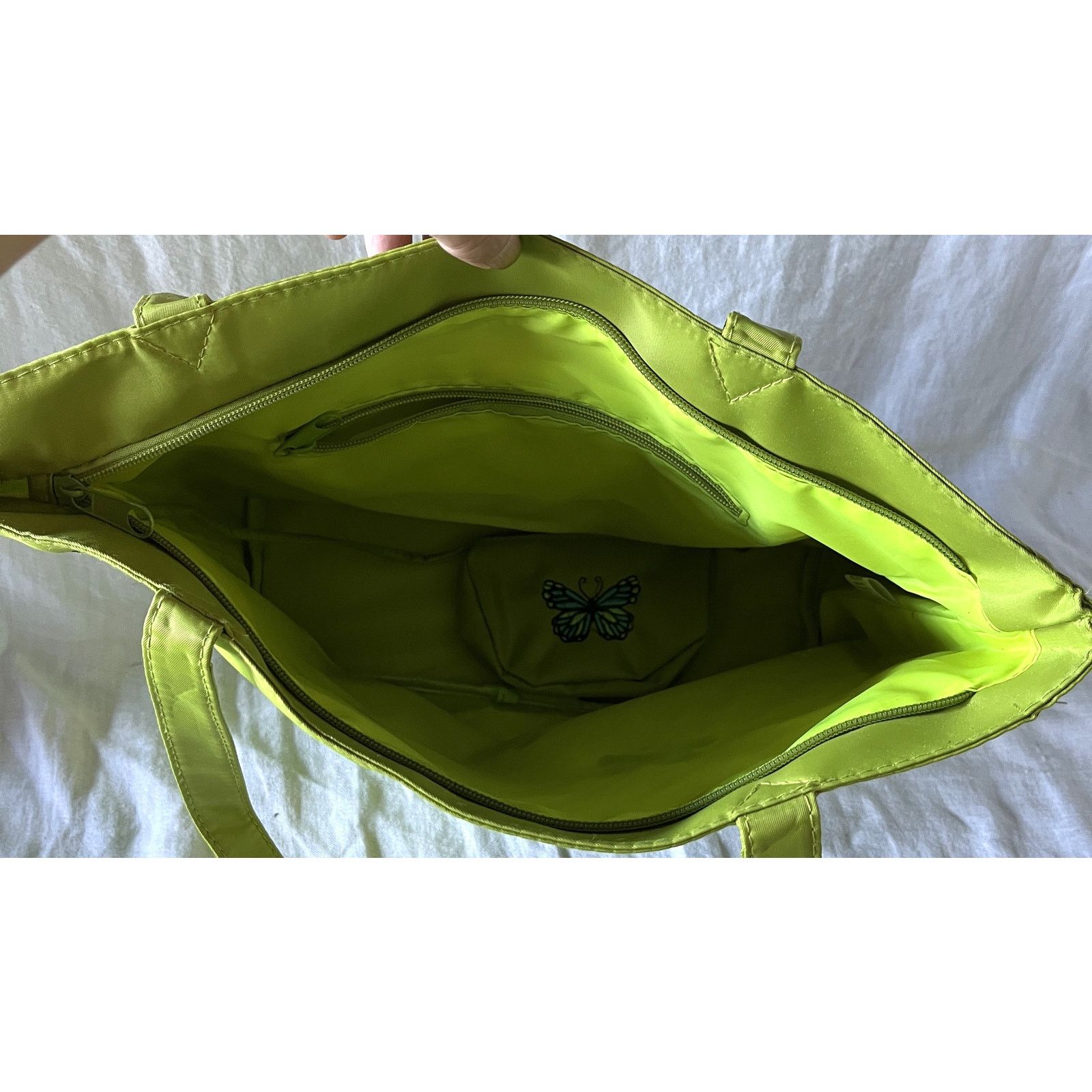 Other Butterfly Embroidered Plastic Beach Tote Bag w/ Small Pouch Size ONE SIZE - 3 Thumbnail