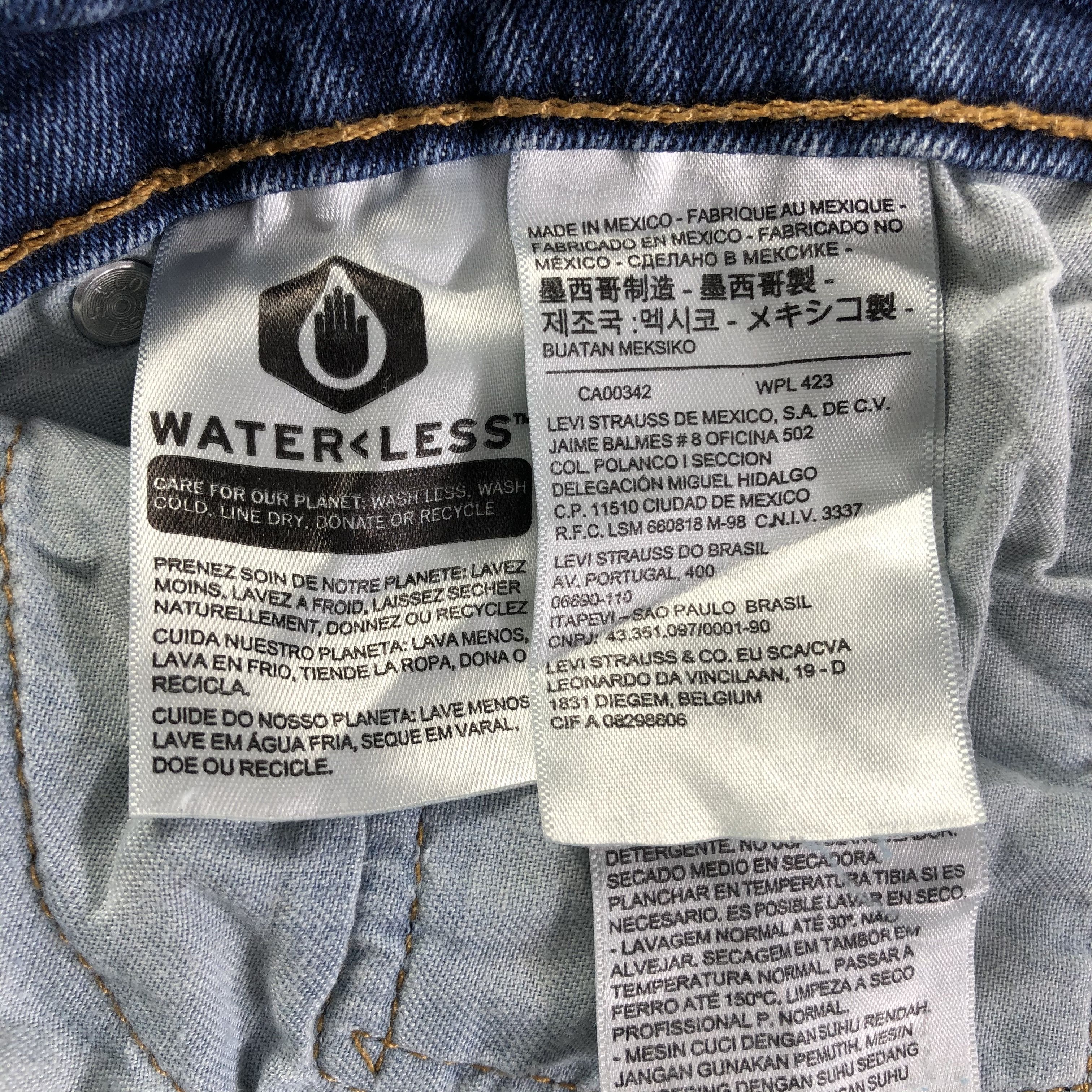 Levi's Vintage Blue Wash Levis 514 Jeans-J4517 Size US 35 - 10 Thumbnail