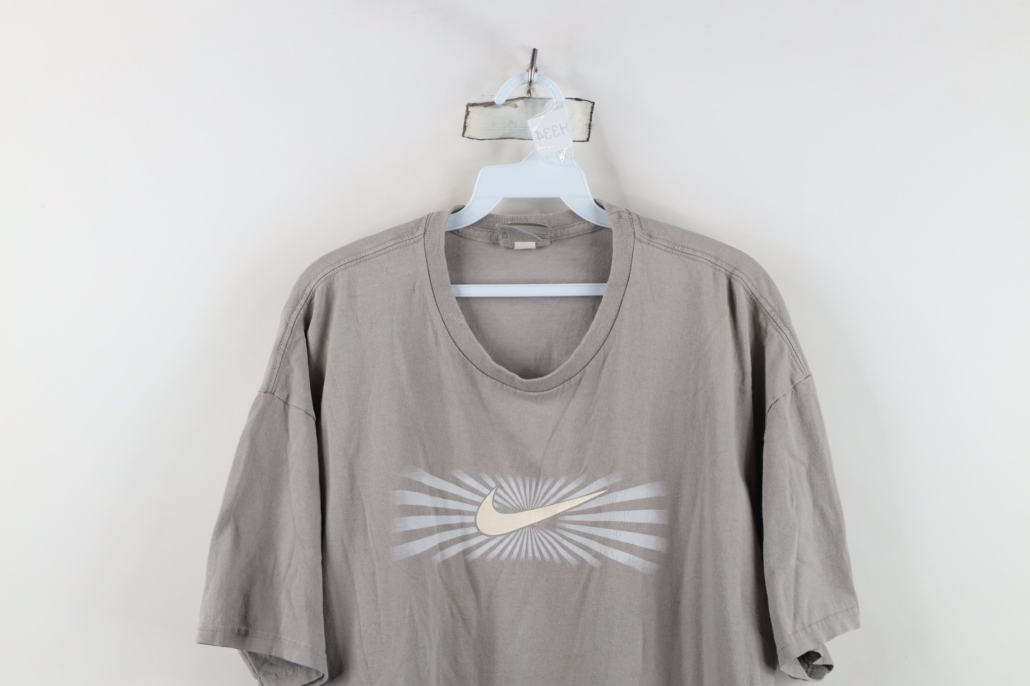 Nike Vintage Nike Scott Center Swoosh Tribal Sun Burst T-Shirt Size US XL / EU 56 / 4 - 2 Thumbnail