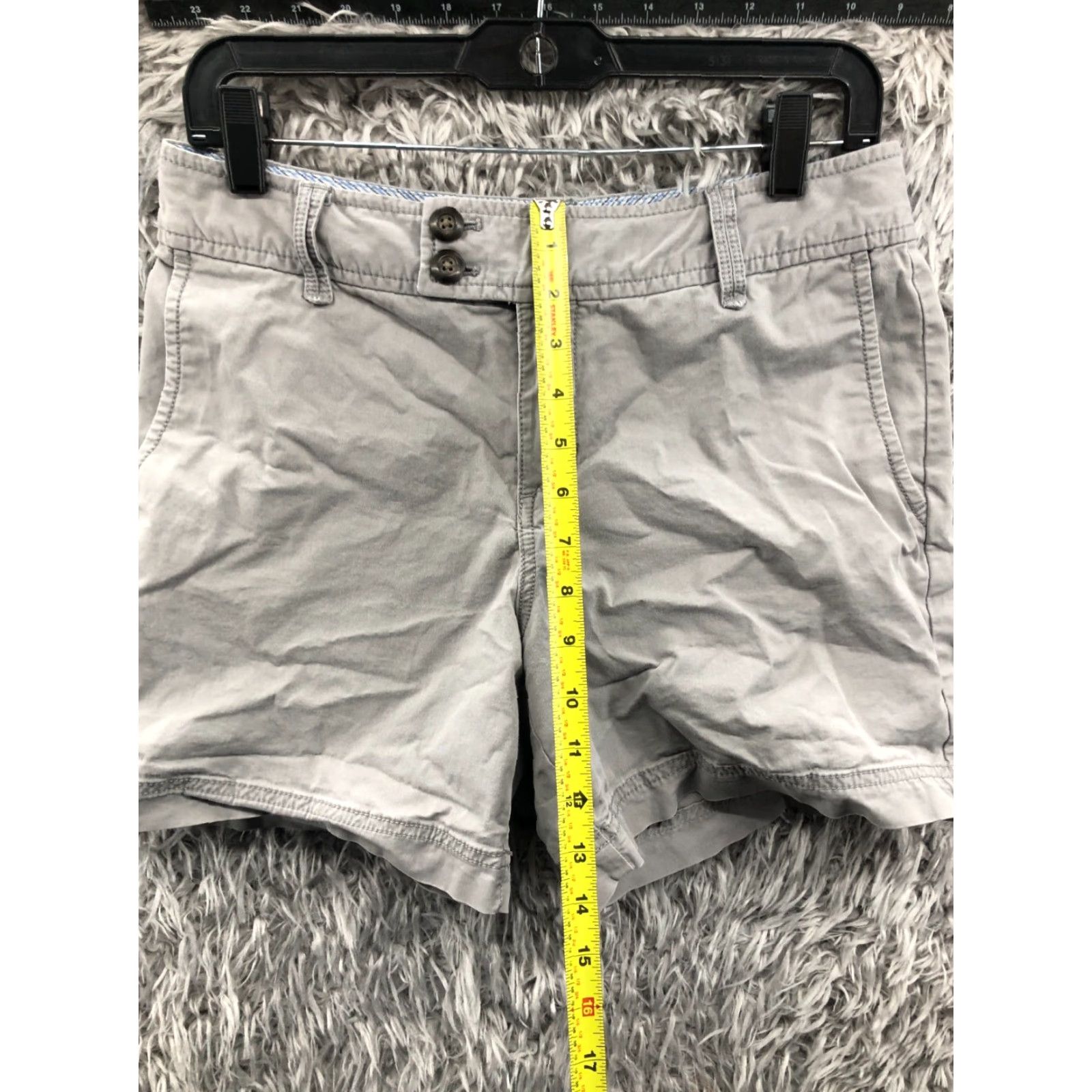 Eddie Bauer Eddie Bauer Chino Shorts Womens Size 8 Mid Rise Gray Size 30" / US 8 / IT 44 - 3 Thumbnail