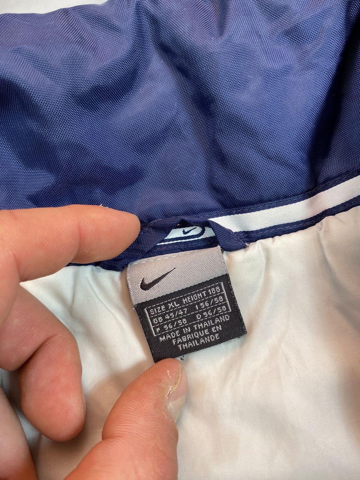 Vintage Vintage Nike 90s Blue Winter jacket with big centre logo Size US XL / EU 56 / 4 - 15 Thumbnail