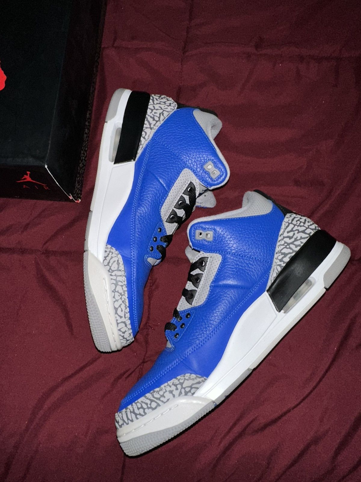 Jordan Brand Jordan 3 varsity royal Size US 11 / EU 44 - 3 Thumbnail