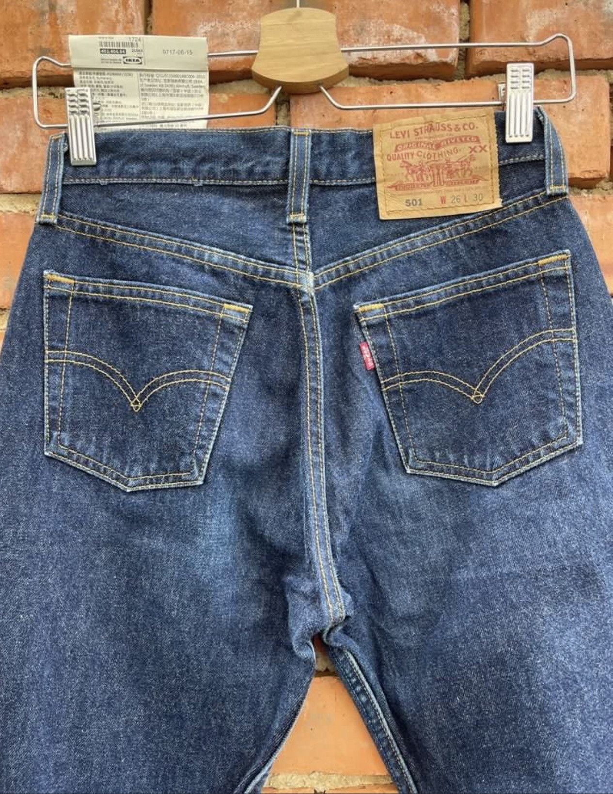 Jean Vintage 90s Levi's 501 for WOMEN Faded Blue Jeans Size 26" / US 2 / IT 38 - 4 Thumbnail