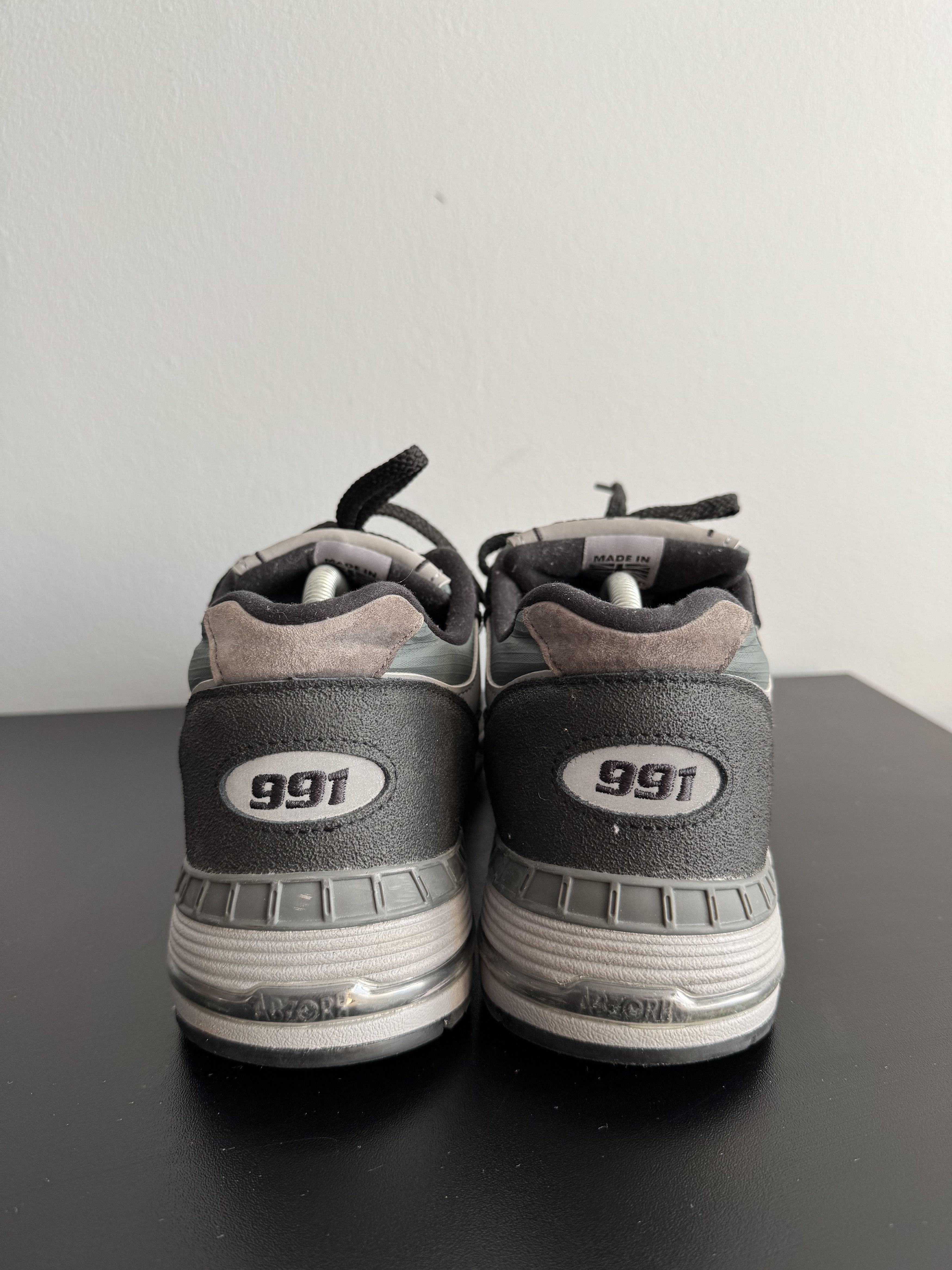 New Balance New Balance 991 Made in England Urban Winter Pack Black 990 Size US 10 / EU 43 - 2 Thumbnail