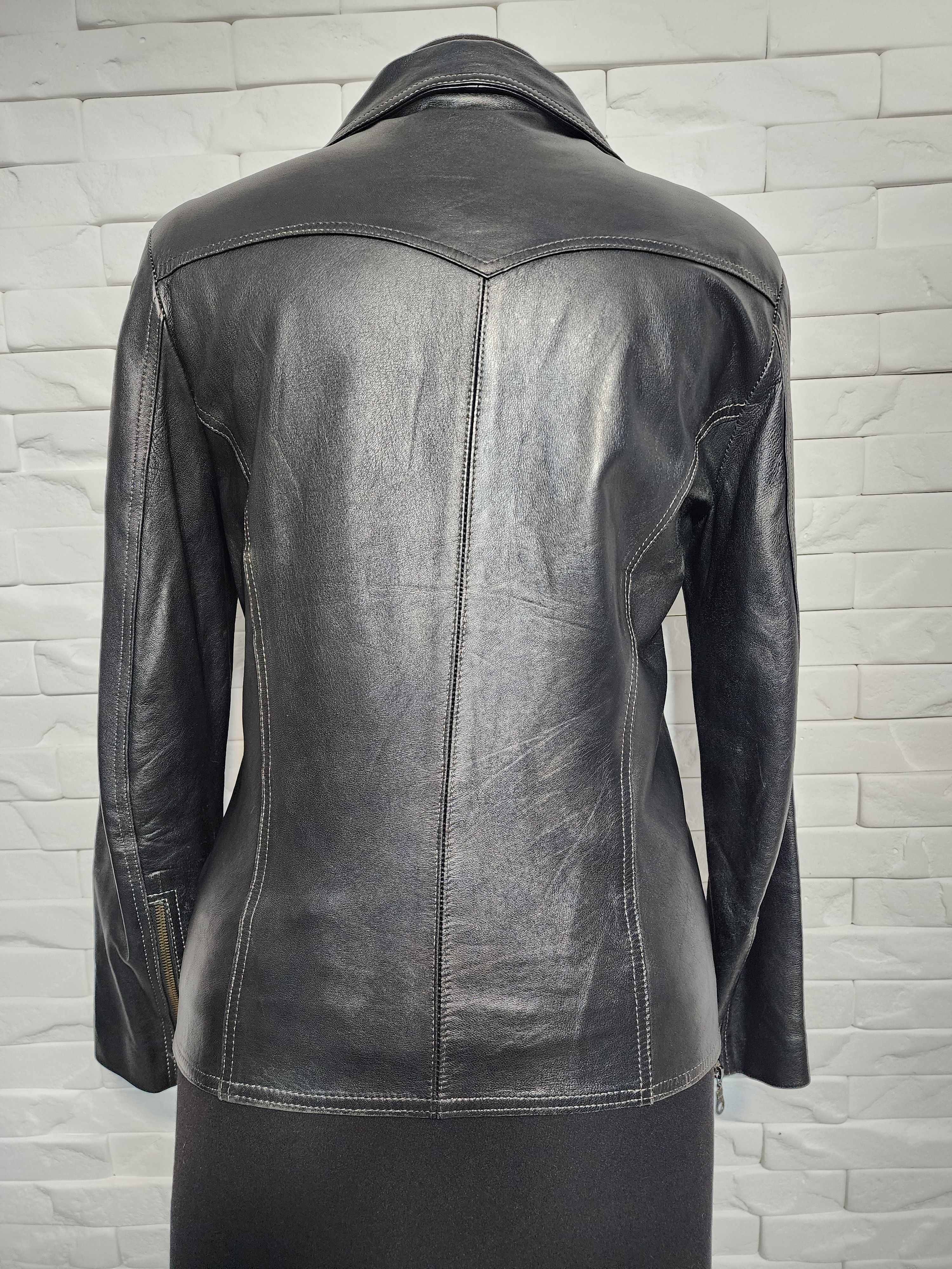 Other Black Leather Jacket: Women's Metal Zipper Coat Size M / US 6-8 / IT 42-44 - 4 Thumbnail