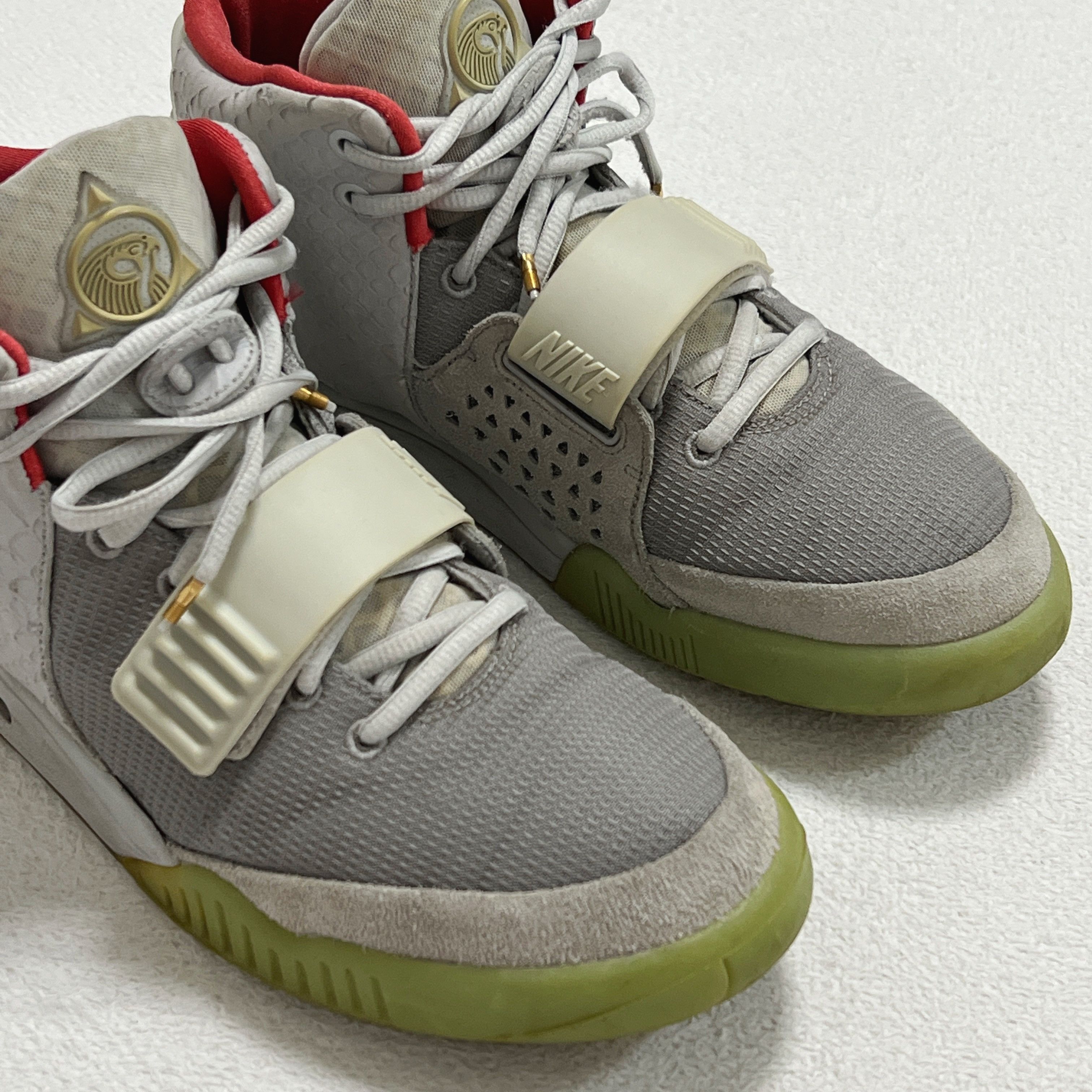 Nike Nike Air Yeezy 2 Pure Platinum (508214-010) Size US 10 / EU 43 - 5 Thumbnail