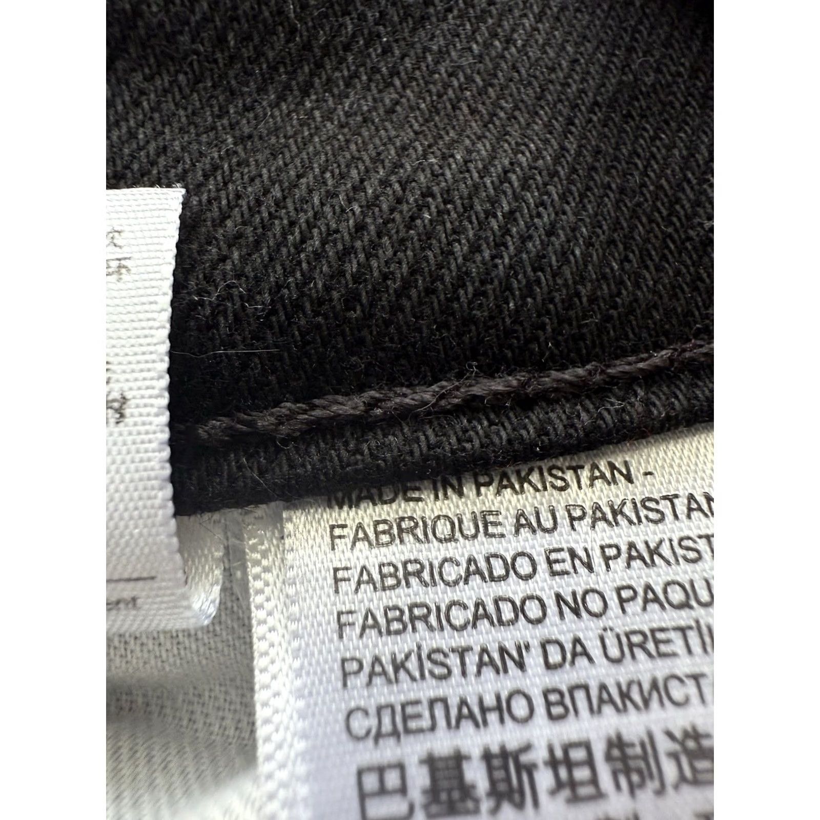 Levi's VINTAGE: no? Actually not vintage. Levis Western Fit Jeans 38x32 Black Stretch Straight Leg Denim Cowboy Manly Sexy Size US 38 / EU 54 - 4 Thumbnail