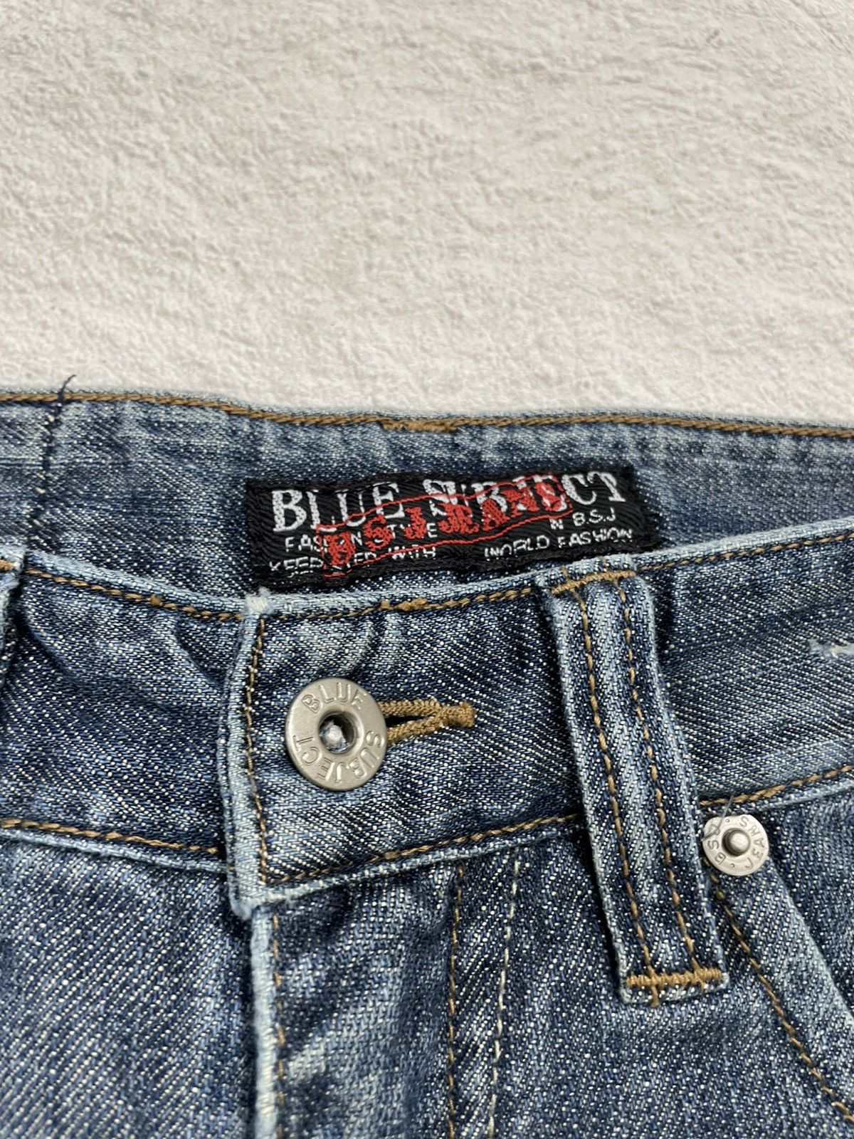 Japanese Brand 2000s Distressed Washed Blue Jeans Y2K Size US 29 - 6 Thumbnail