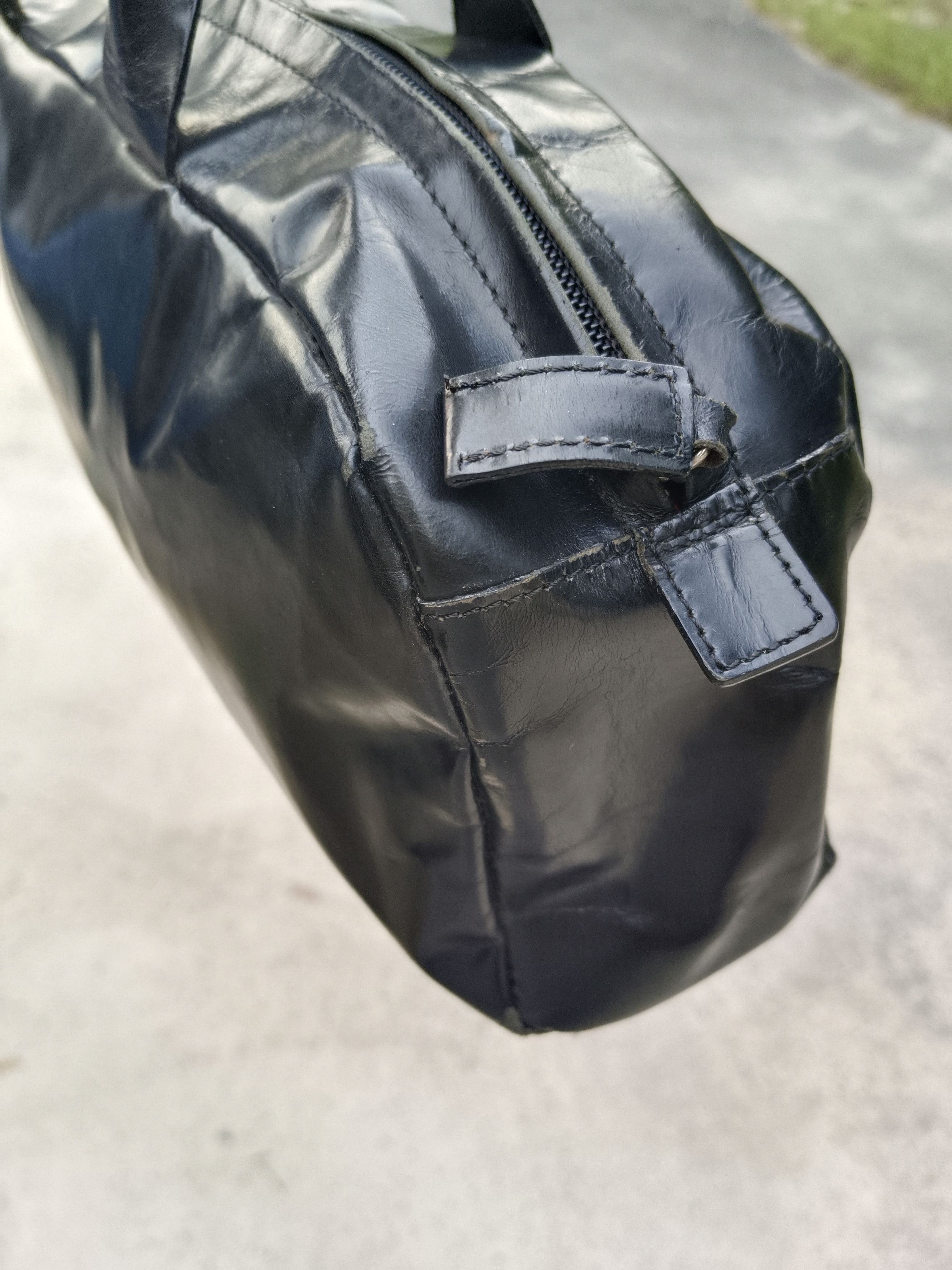 Issey Miyake × Leather ISSEY MIYAKI TSUMORI DUFFLE/GYM LEATHER BAG Size ONE SIZE - 7 Thumbnail
