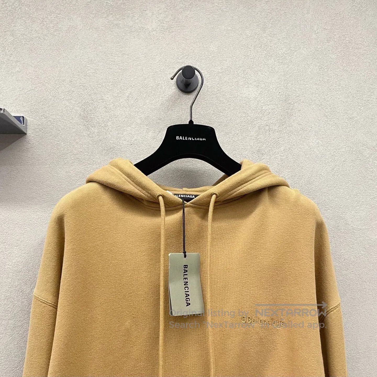 Balenciaga balenciaga beige pullover hoodie size s. Size US S / EU 44-46 / 1 - 4 Thumbnail