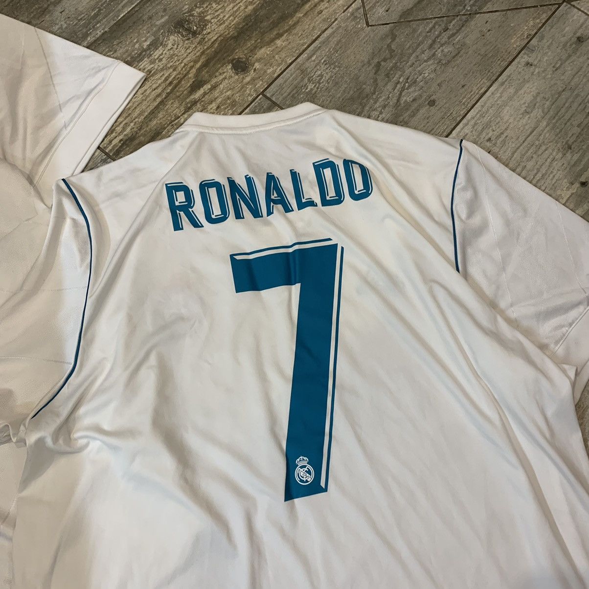 Adidas 🔥RARE🔥 2017/2018 Real Madrid Ronaldo Soccer Jersey Size US XL / EU 56 / 4 - 4 Thumbnail