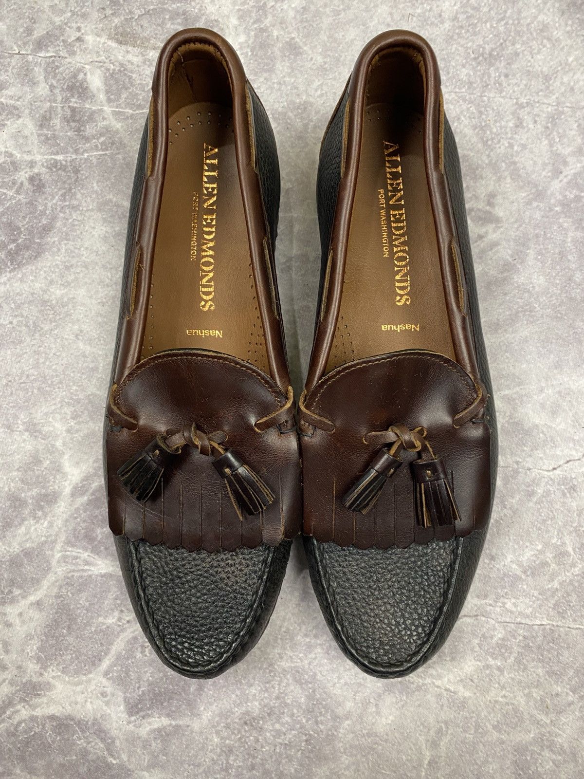 Allen Edmonds Allen Edmonds Nashua Tassel Kiltie Black/Brown Loafers Sz:11 Size US 11 / EU 44 - 4 Thumbnail