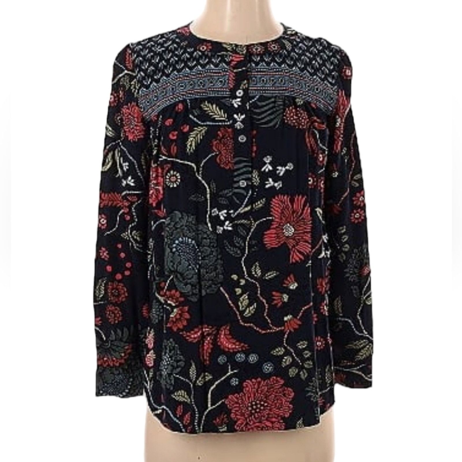 Loft Loft Ann Taylor Rayon Half button up pop over top Medium Size M / US 6-8 / IT 42-44 - 8 Thumbnail