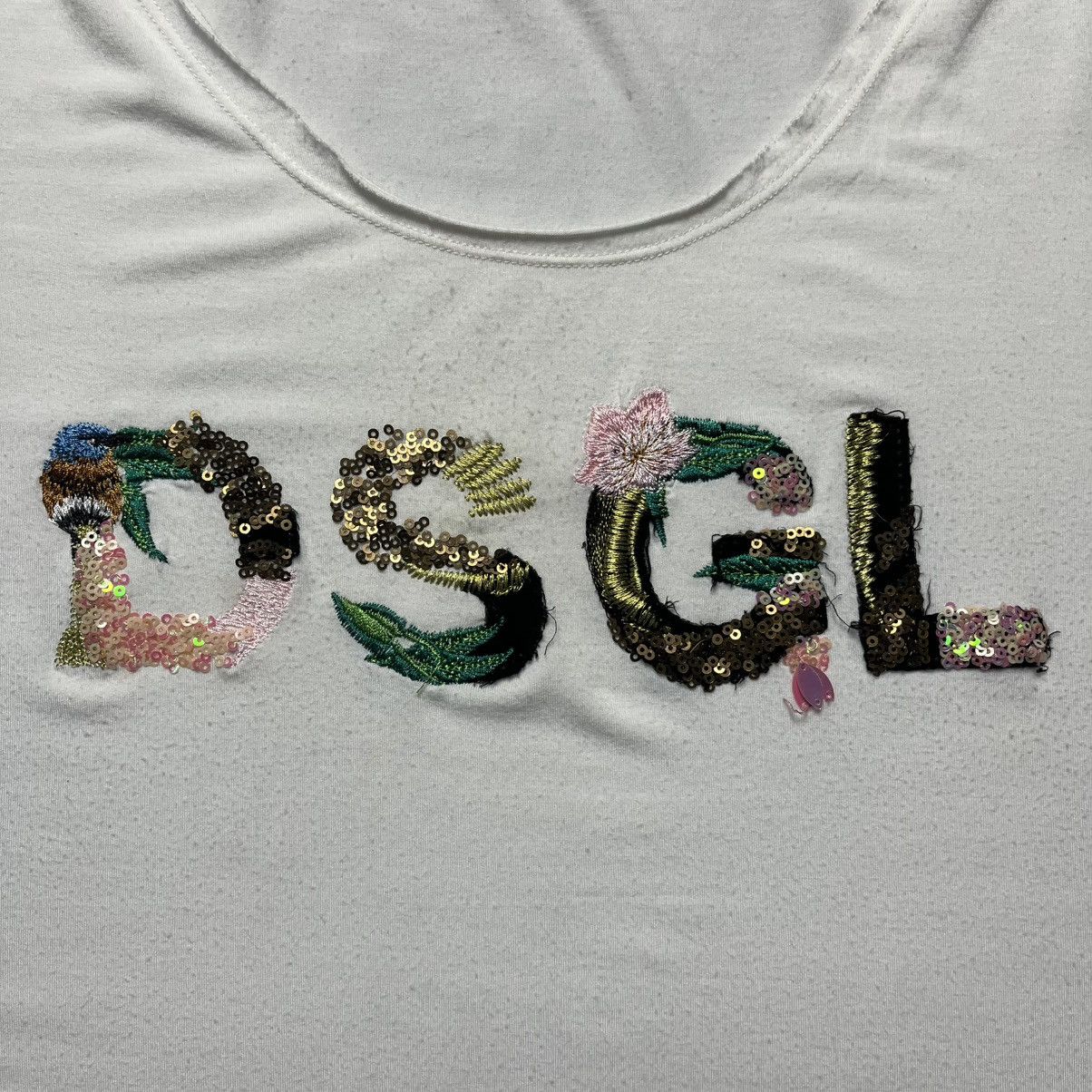Desigual Vintage Desigual Big Rhinestones Glitter Logo Tee Streetwear Size L / US 10 / IT 46 - 2 Thumbnail